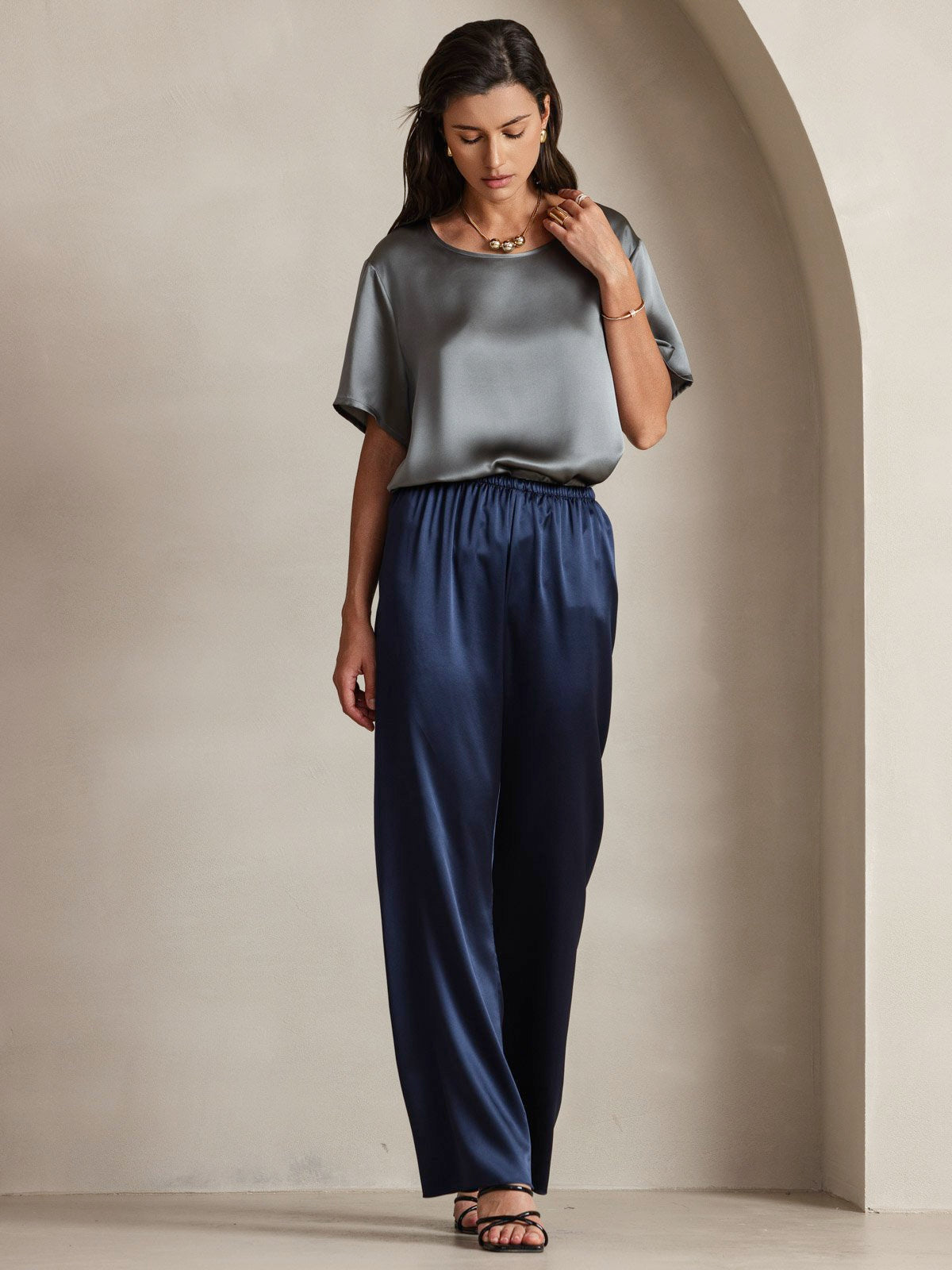 SilkSilky-SE Rent Silke Kort Ärm Womens T-Shirt Mörkgrå 007