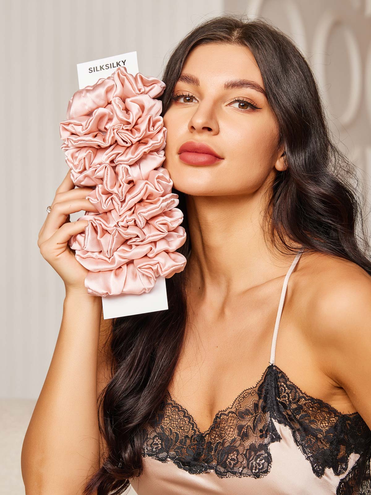 [Rosa] SilkSilky-SE 19Momme Rent Silke Scrunchie 001