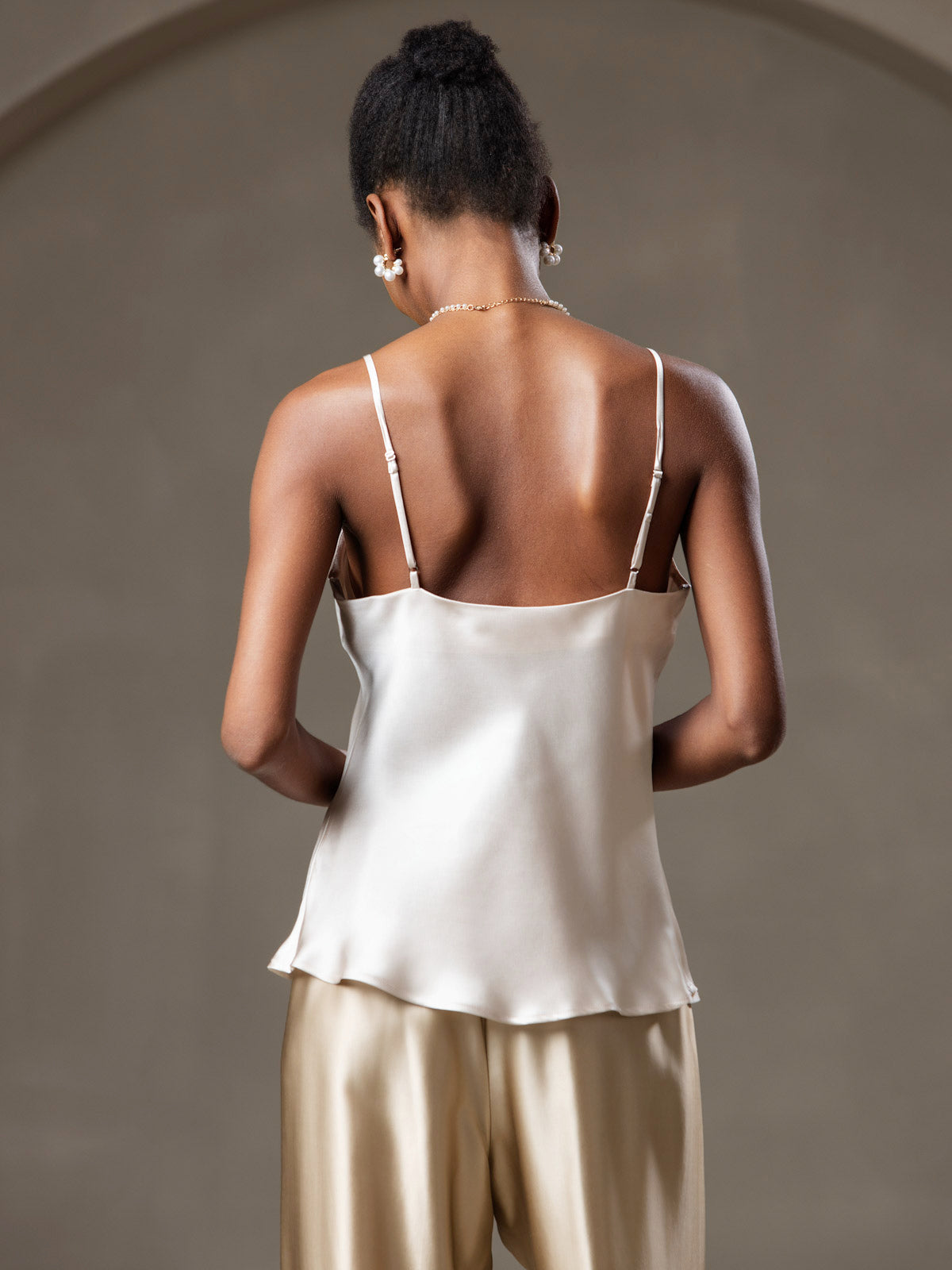 [Beige] SilkSilky-SE Rent Silke Camisoles 002