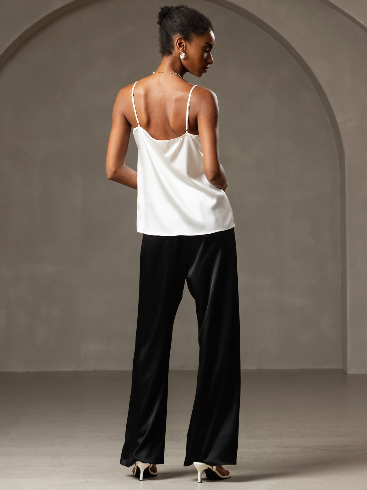 [Vit] SilkSilky-SE 19Momme Spaghetti Rem Djup Rund Halsringning Cami Toppar 002