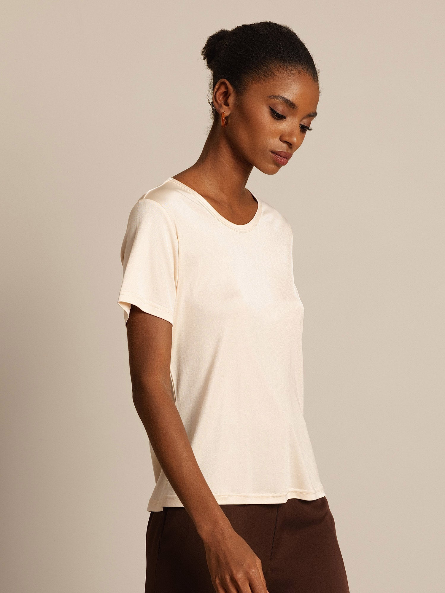 [Beige] SilkSilky-SE Silke Stickad Womens T-Shirt 007,
