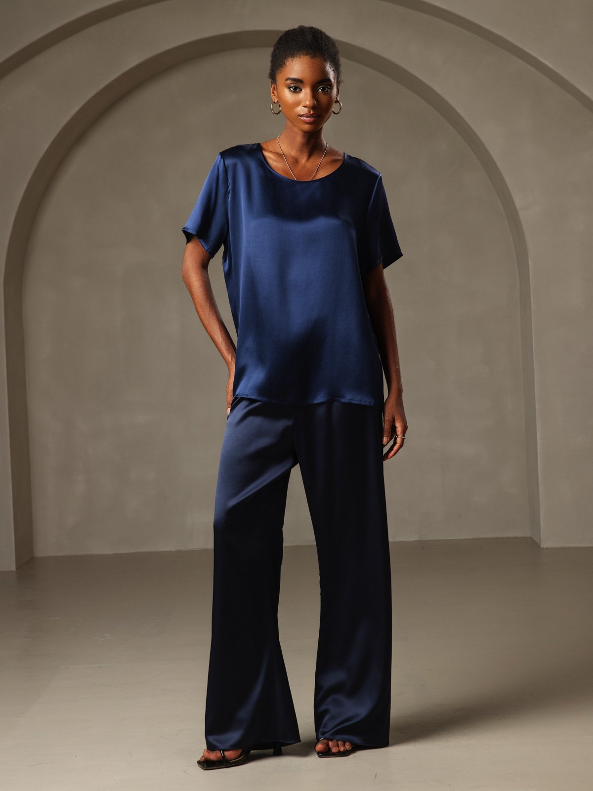 SilkSilky-SE Rent Silke Kort Ärm Womens T-Shirt Mörkblå 005