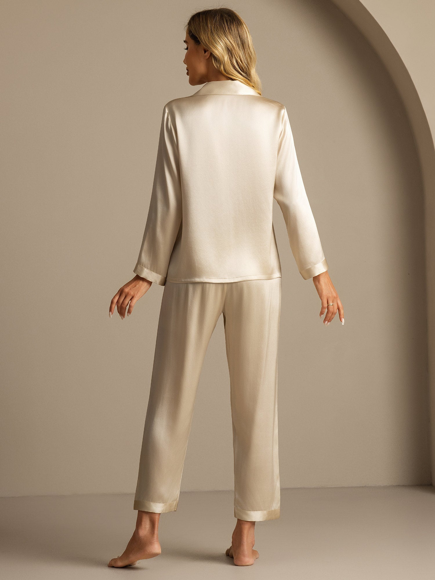 [Champagne] SilkSilky-SE Rent Silke Womens Pajamas 002,