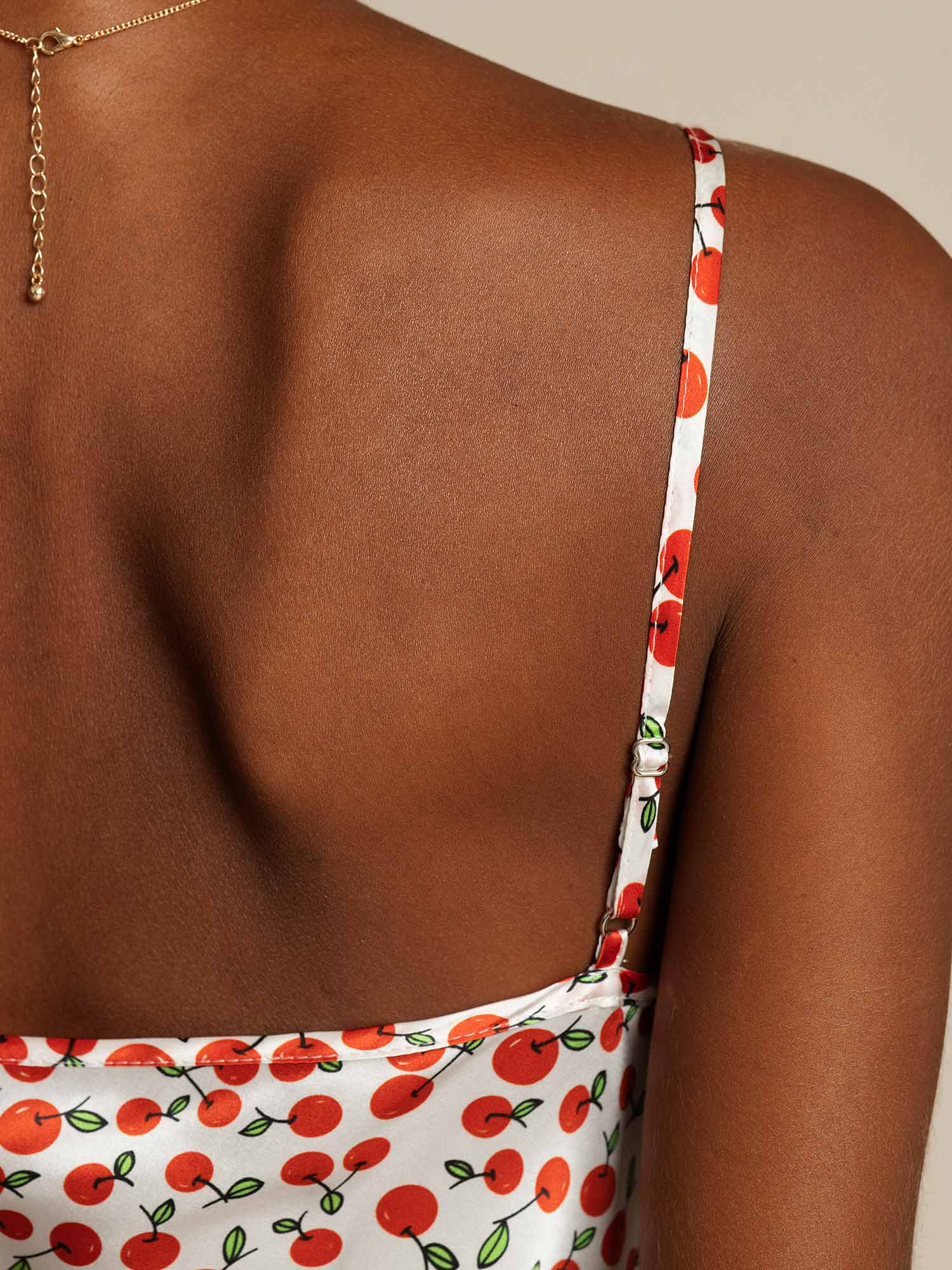 [Körsbär] SilkSilky-SE Rent Silke Dress 004,