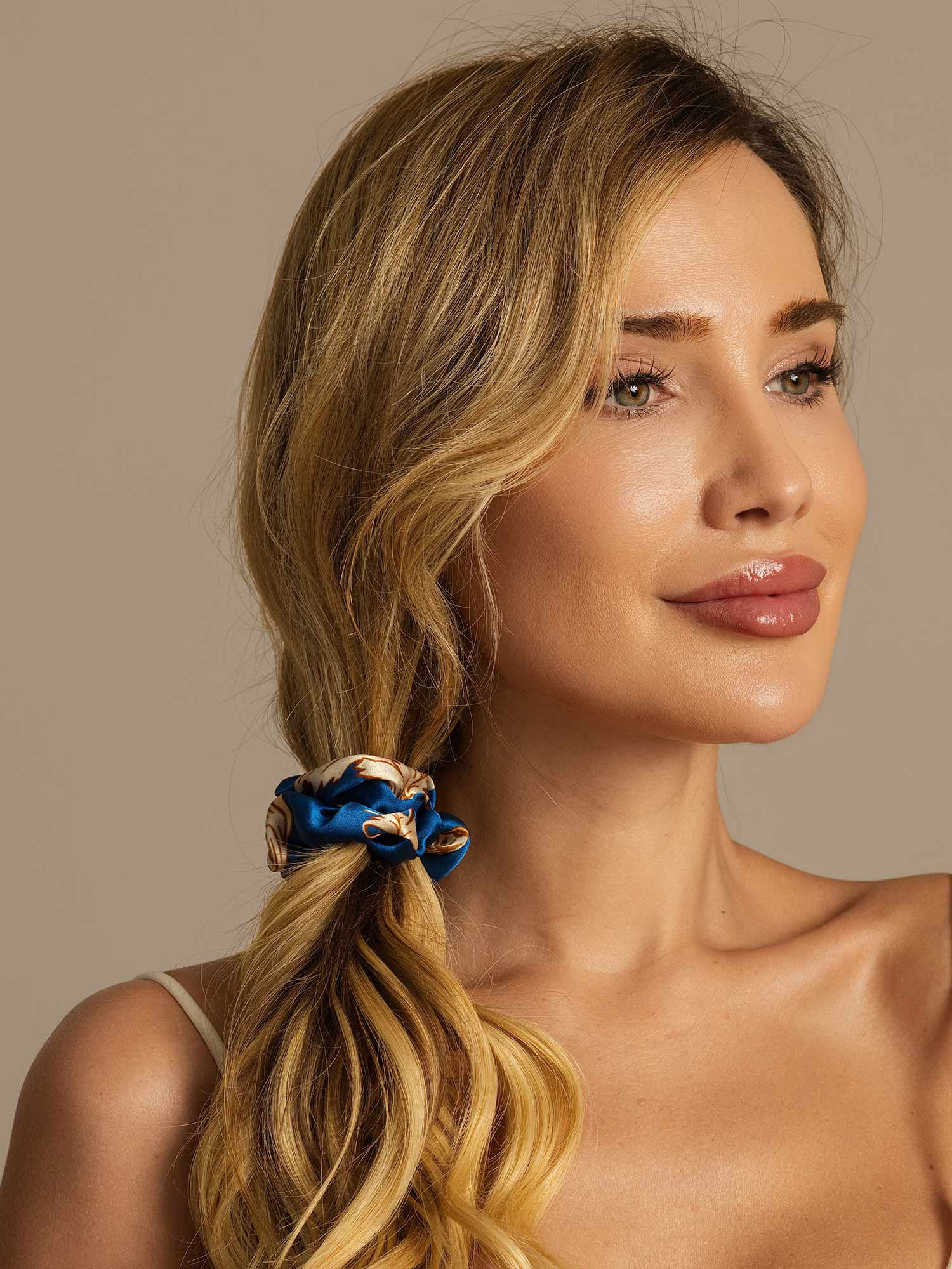 [Navy Drake] SilkSilky-SE 19Momme Rent Silke Scrunchie 001,