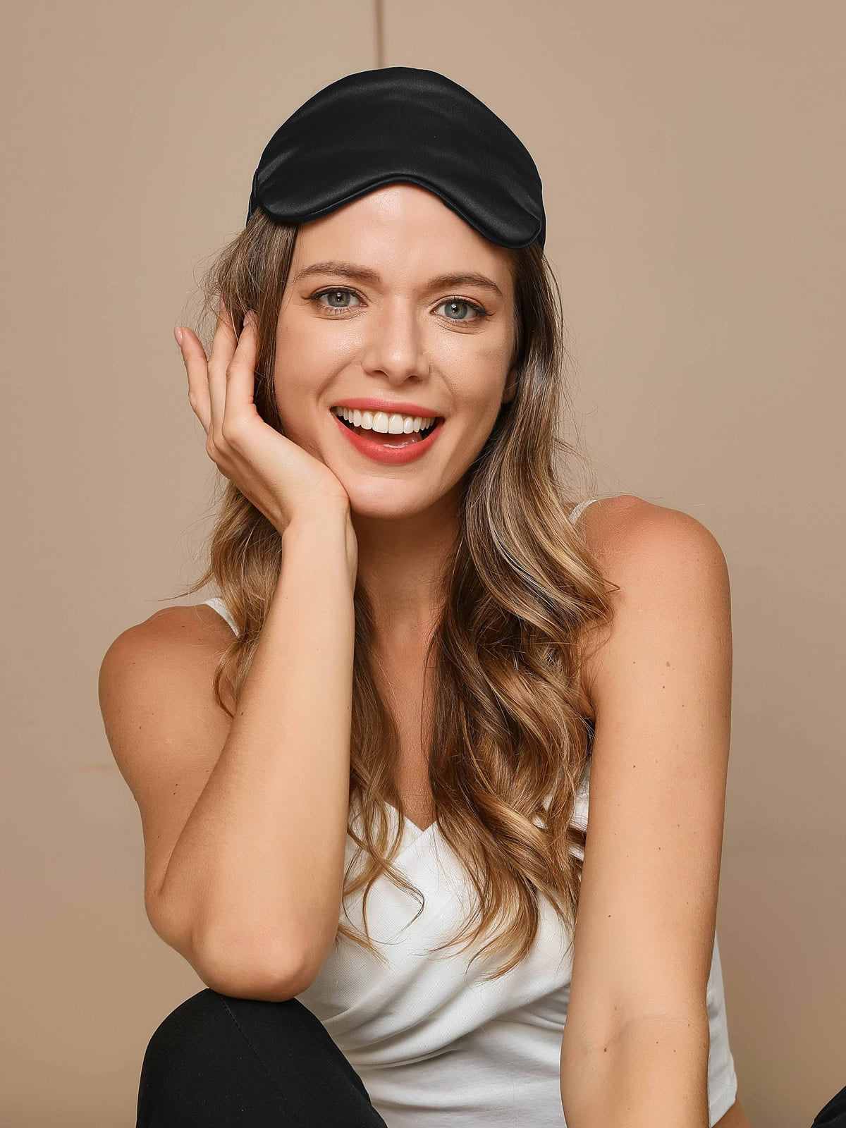 [Svart] SilkSilky-SE Ögonmask 003