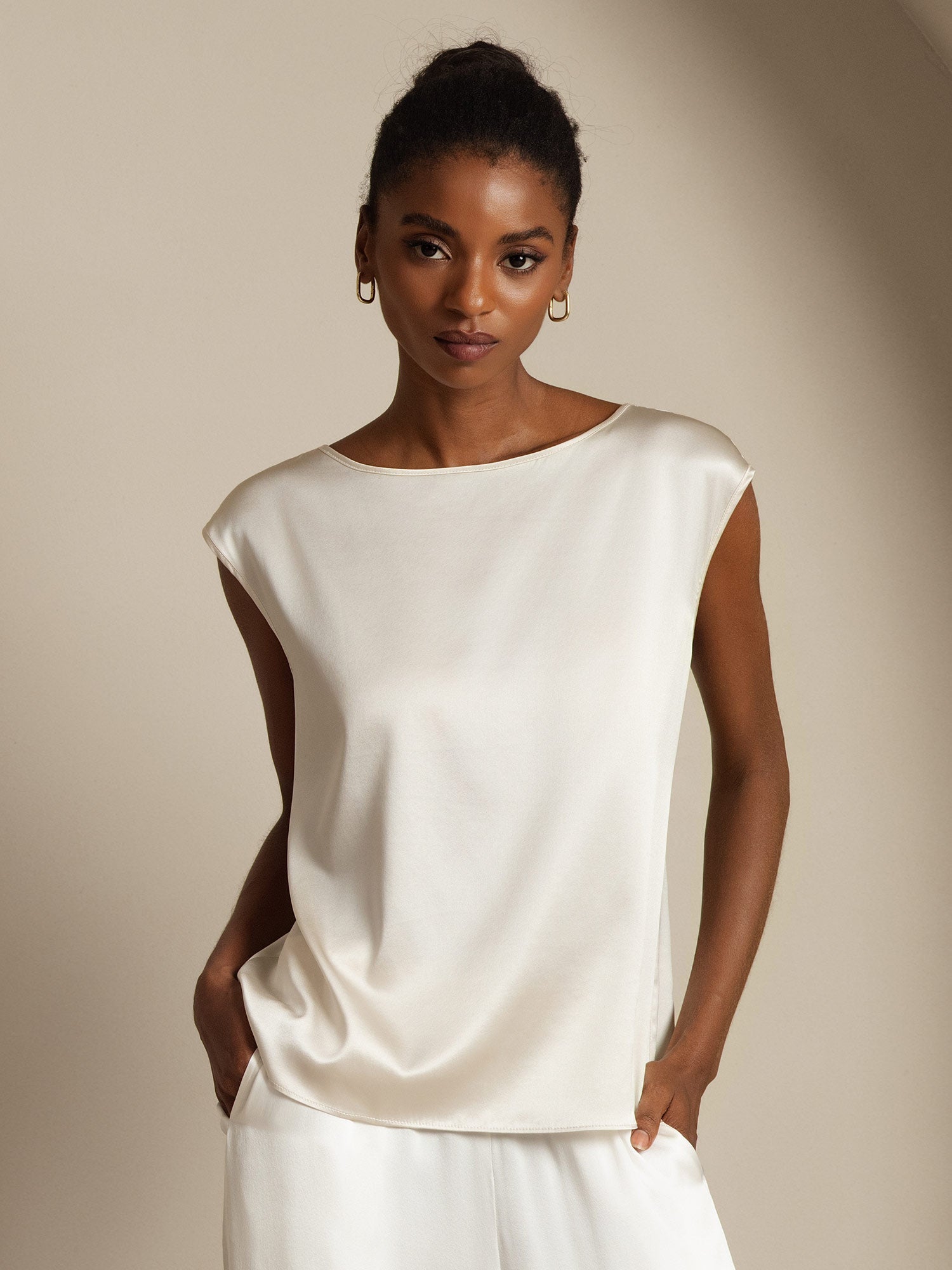 [Vit] SilkSilky-SE Cap Sleeve Round Neck Dam T-Shirt 001