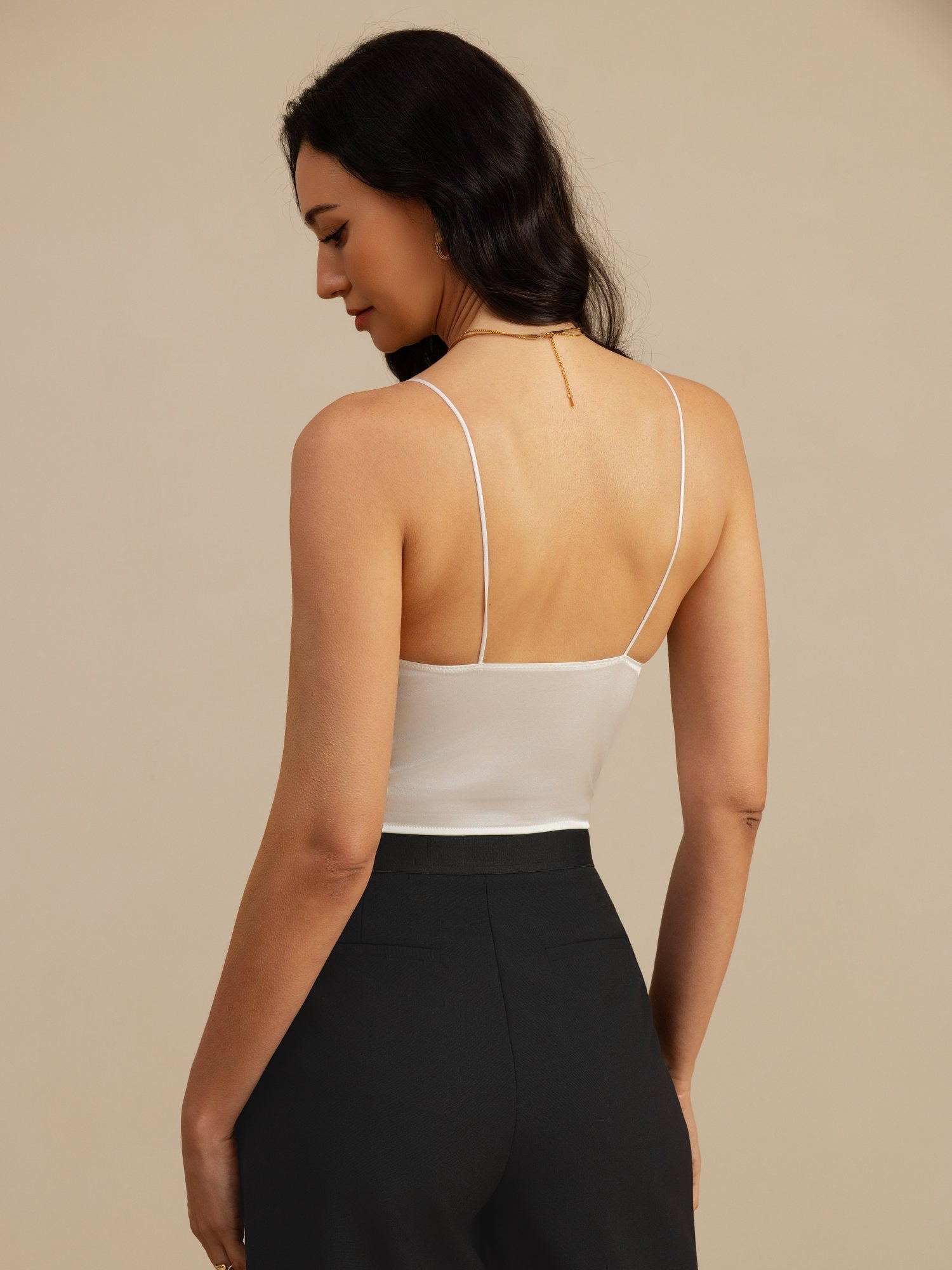 [Vit] SilkSilky-SE Spaghetti Strap V Neck Cami Toppar 002