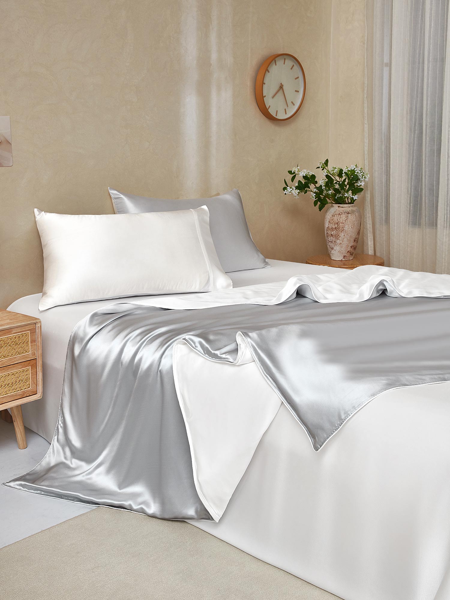 [Ljusgrå+Vit] SilkSilky-SE 19Momme Rent Silke Bedding Set 001,
