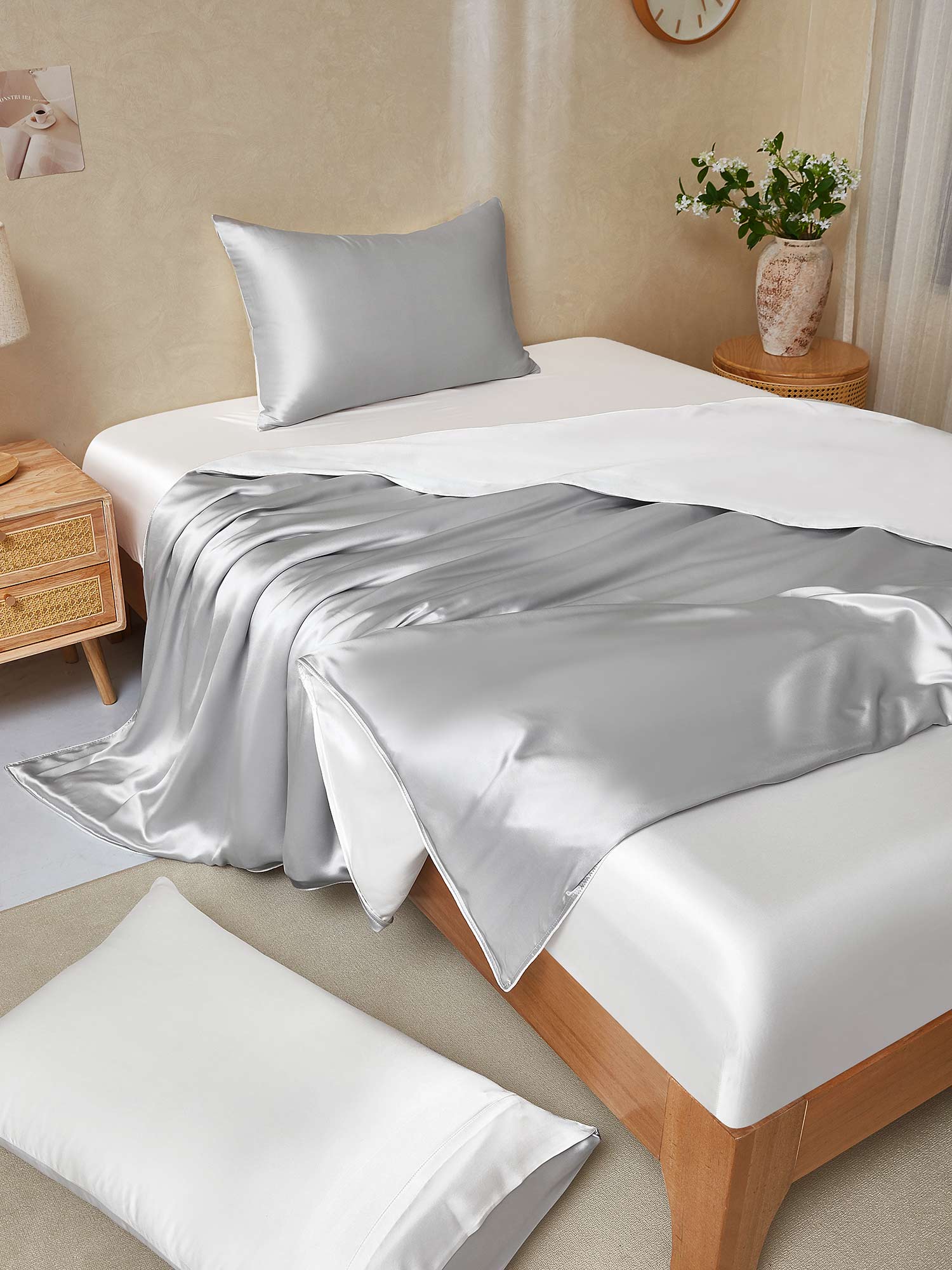 [Ljusgrå+Vit] SilkSilky-SE 25Momme Rent Silke Bedding Set 001,