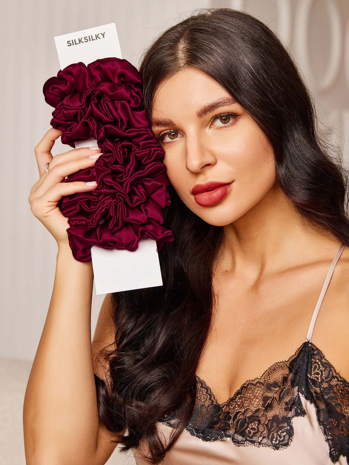 [Fuchsia] SilkSilky-SE 19Momme Rent Silke Scrunchie 001