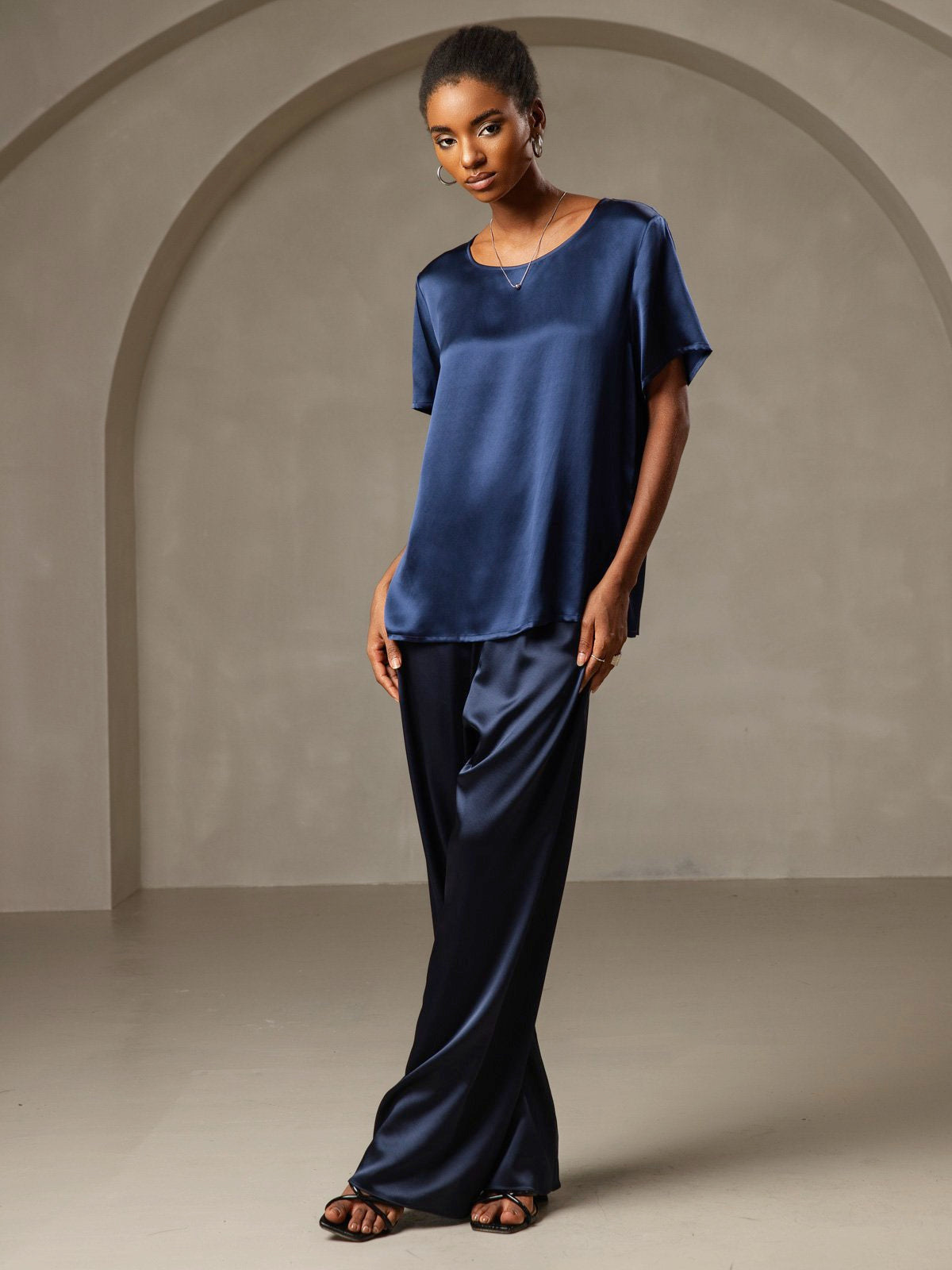SilkSilky-SE Rent Silke Kort Ärm Womens T-Shirt Mörkblå 006