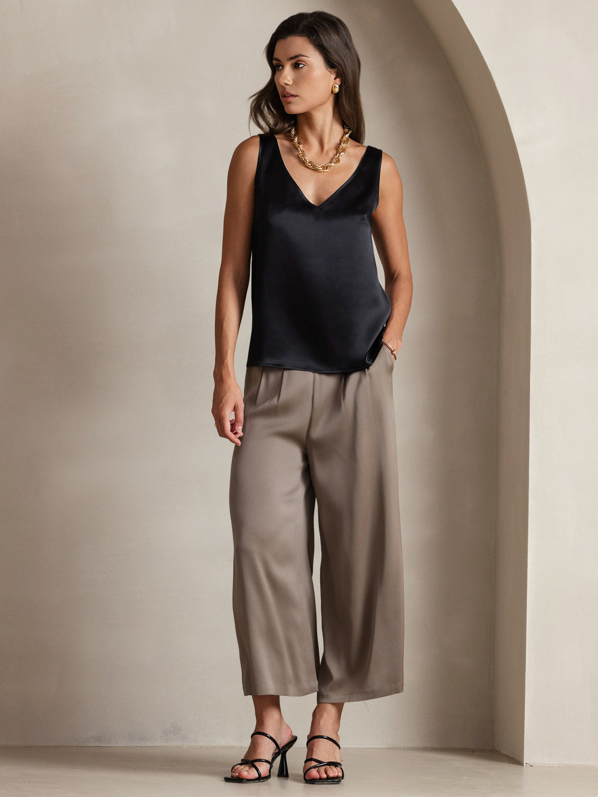 [Svart] SilkSilky-SE 19Momme Ärmlös V Ringning Cami Toppar 007