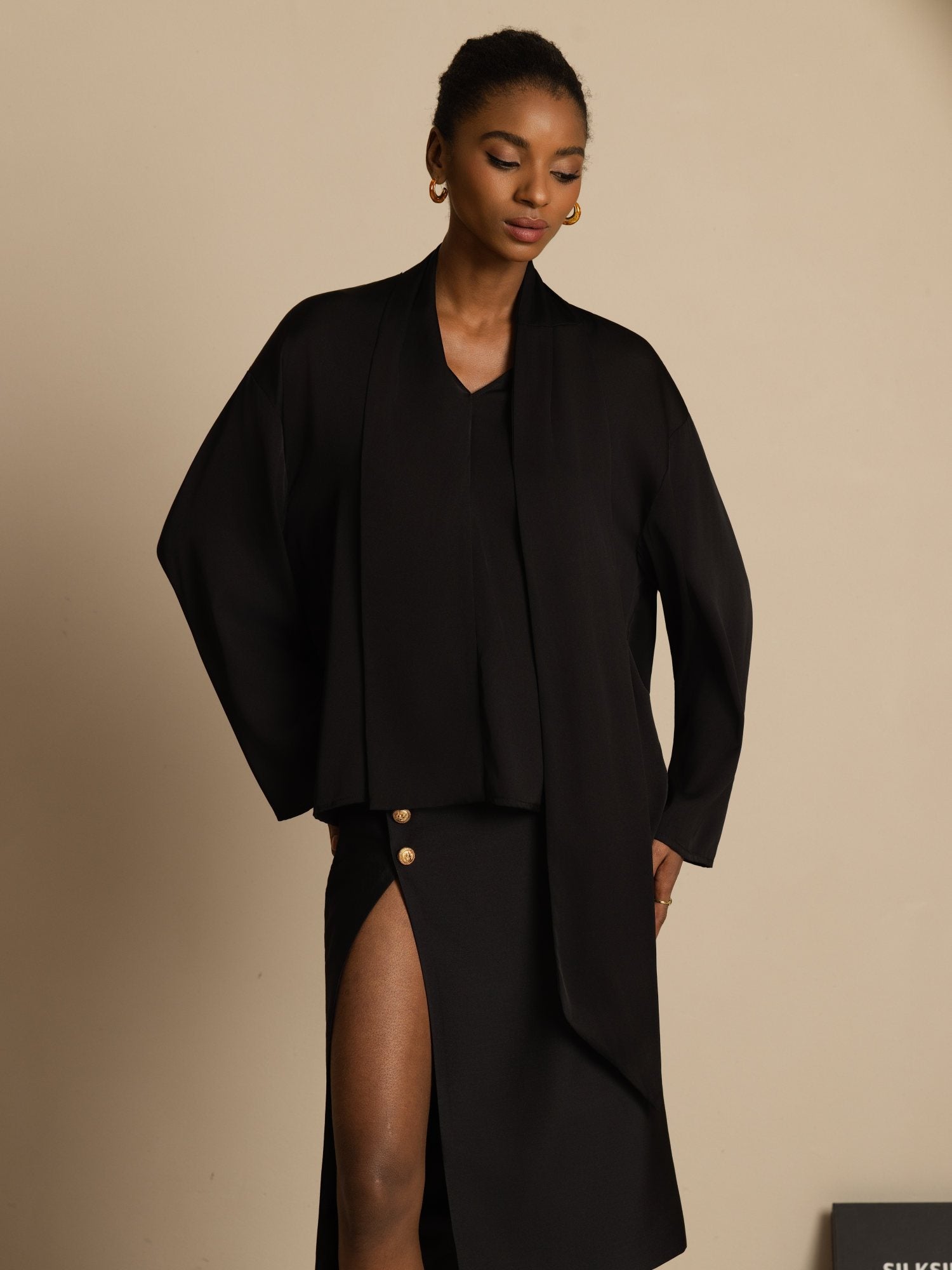 [Svart] SilkSilky-SE 19Momme Silke Lång Ärm V Ringning Blus 005