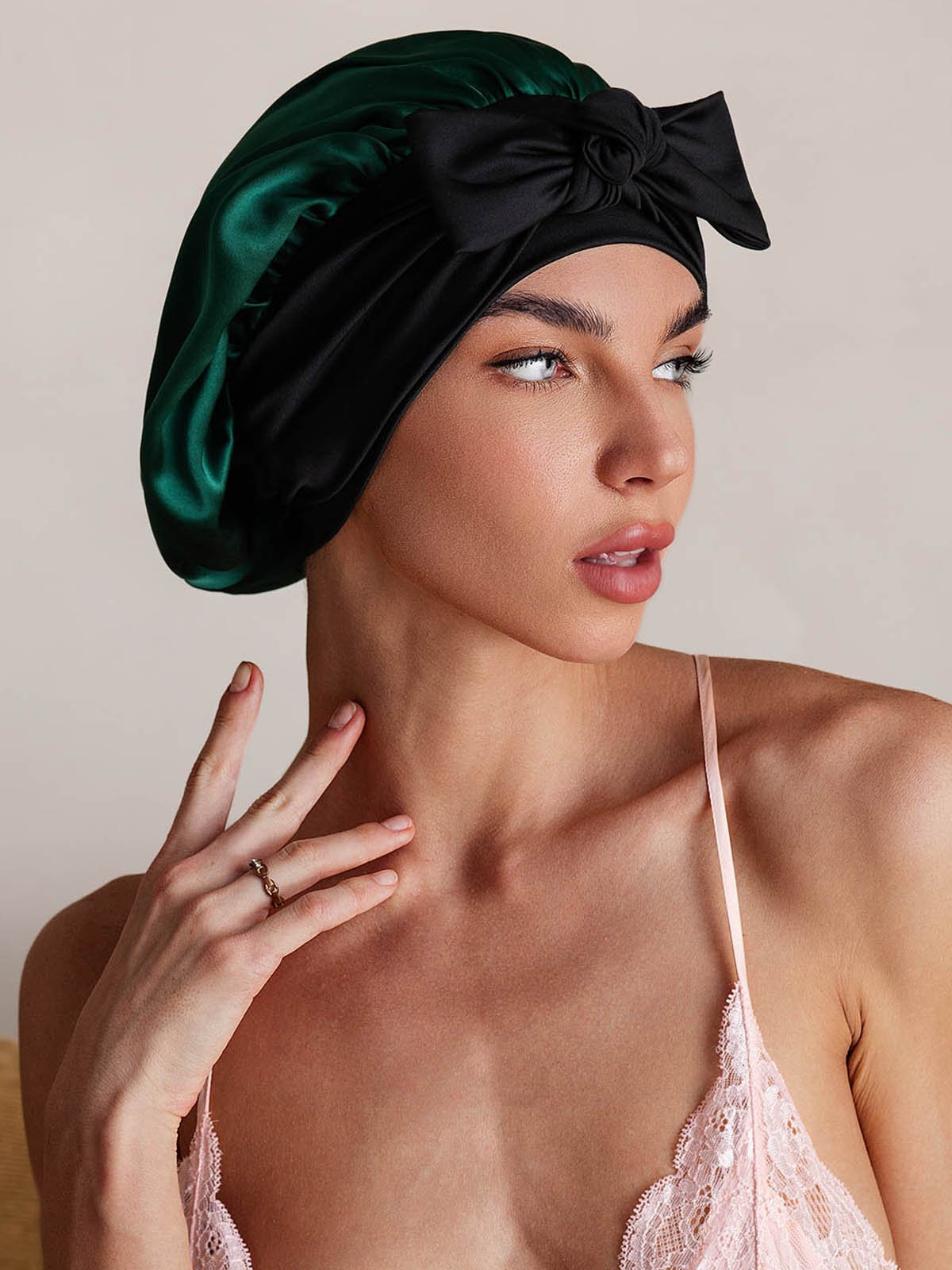 SilkSilky-SE Rent Silke Sleep Cap Mörkgrön 001