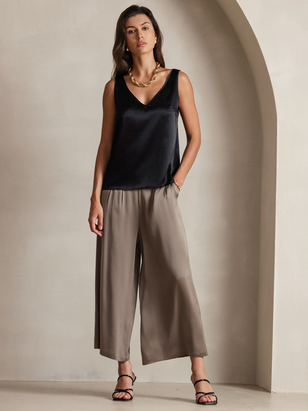 [Svart] SilkSilky-SE 19Momme Ärmlös V Ringning Cami Toppar 006