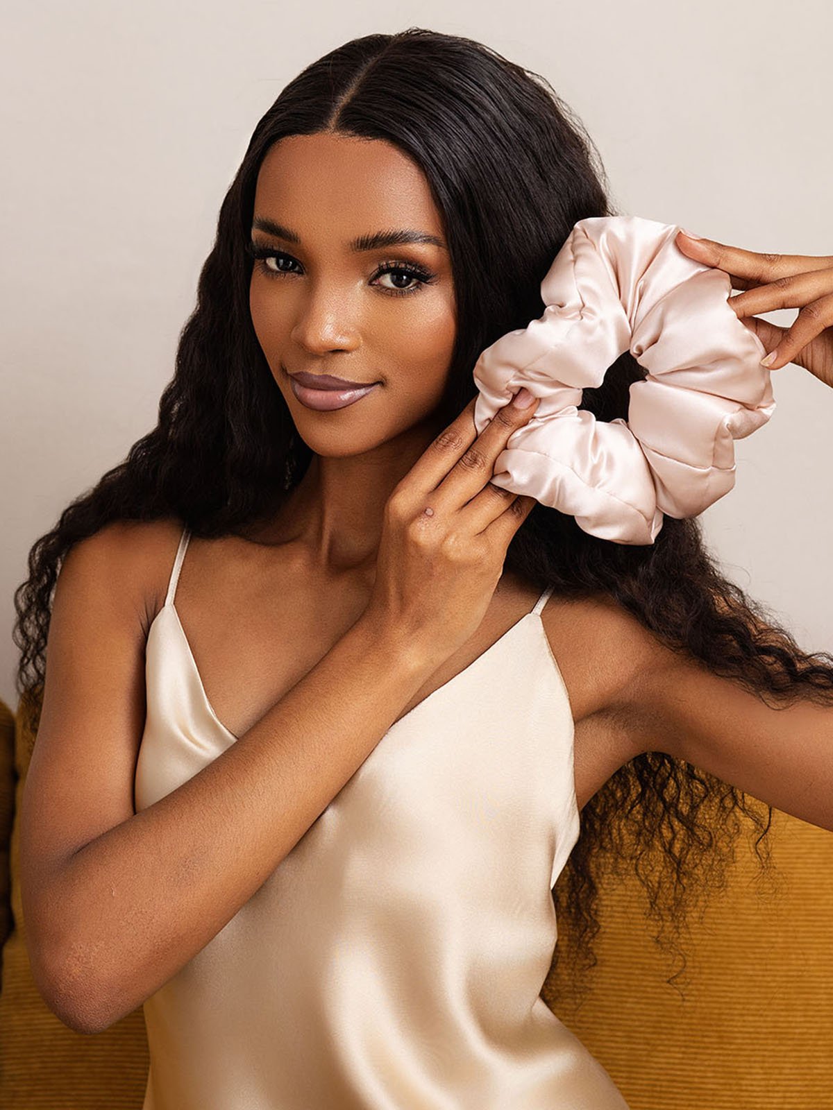 [Rosa] SilkSilky-SE Rent Silke Scrunchie 003