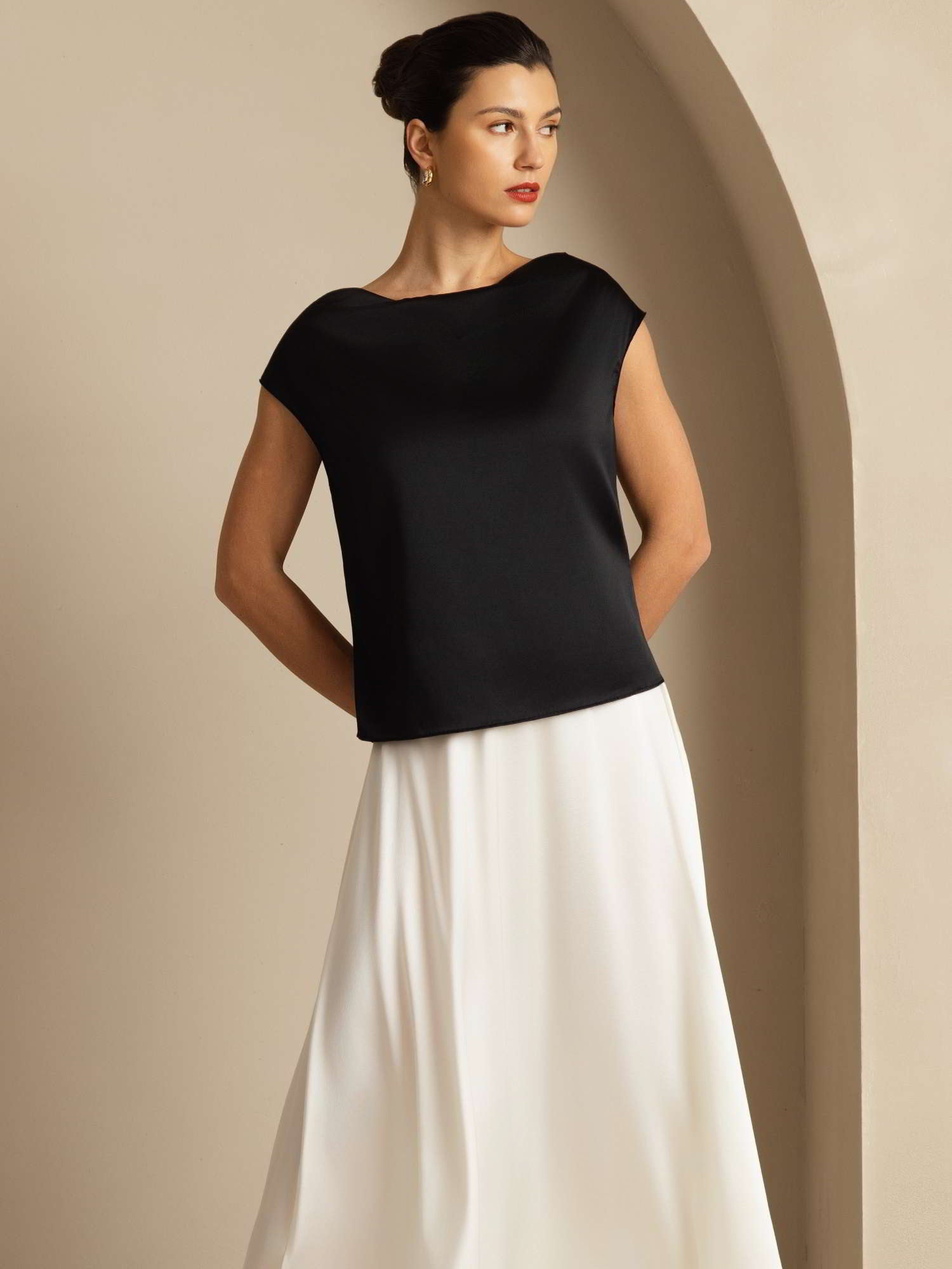 [Svart] SilkSilky-SE 19Momme Kappärm Cowl Halsringning Dam T-Shirt 008