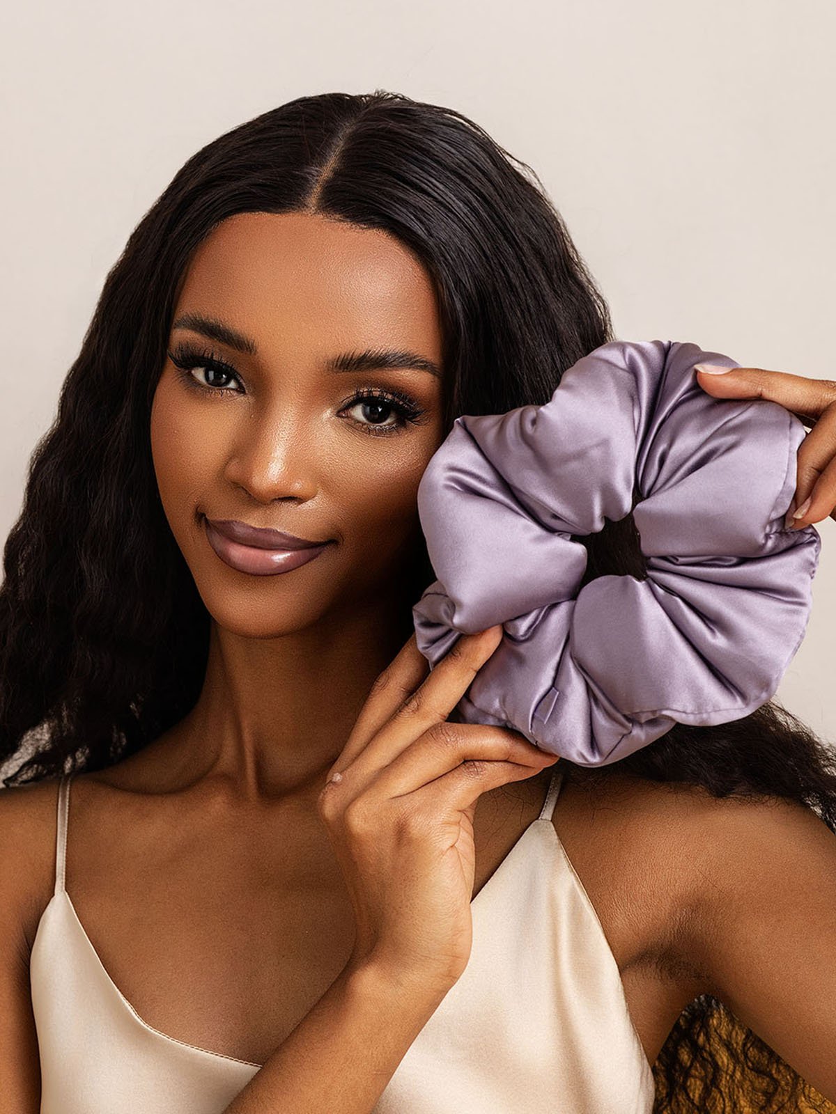 [Mörklila] SilkSilky-SE Rent Silke Scrunchie 001