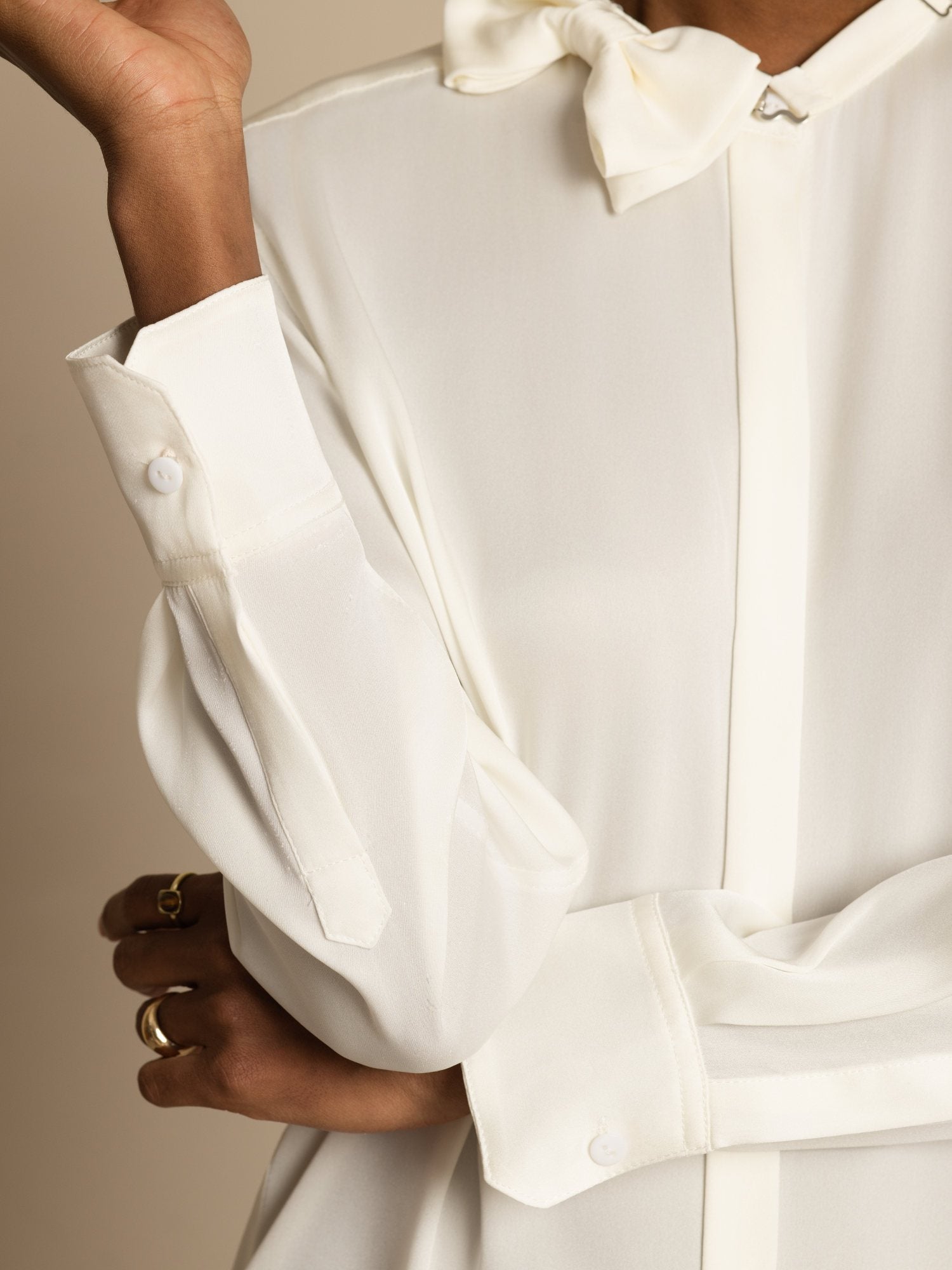 [Vit] SilkSilky-SE 19Momme Silke Lång Ärm Ståkrage Blus 005