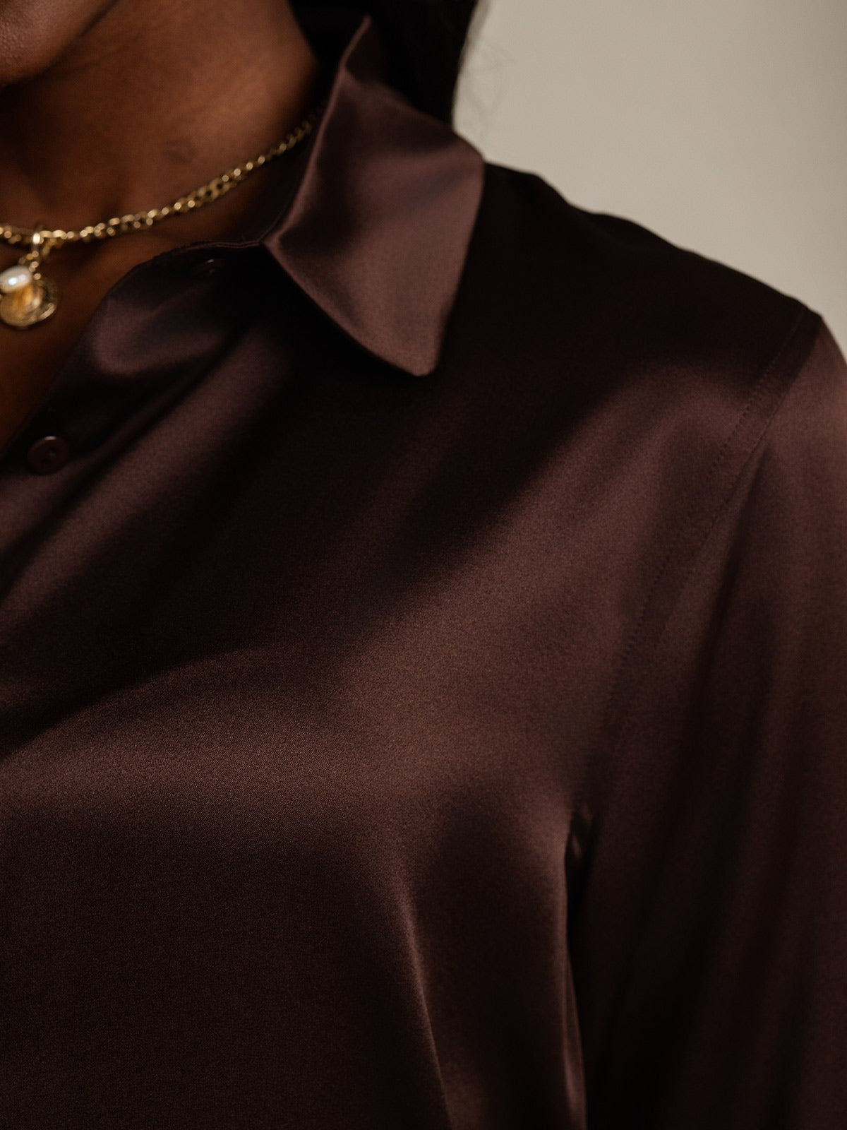 [Mörk Choklad] SilkSilky-SE Silke Lång Ärm Krage Damskjorta 008