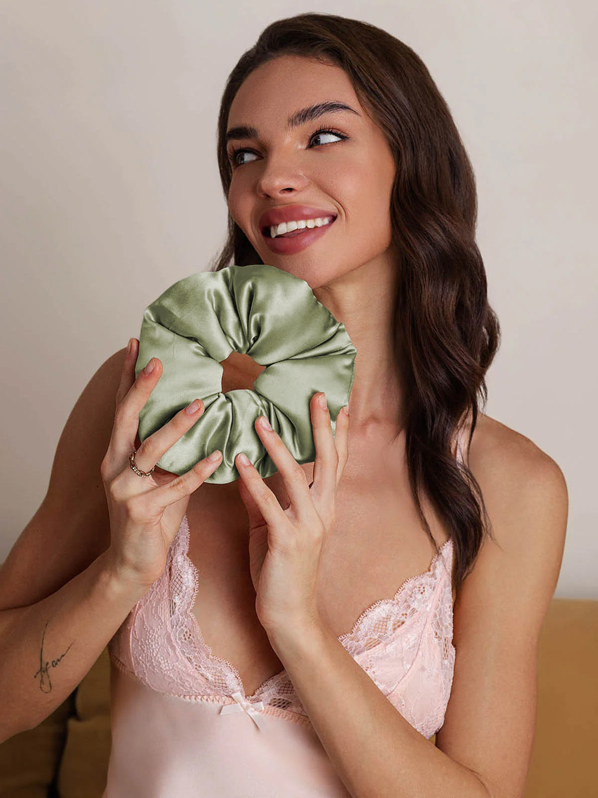 [Ljusgrön] SilkSilky-SE Rent Silke Scrunchie 003