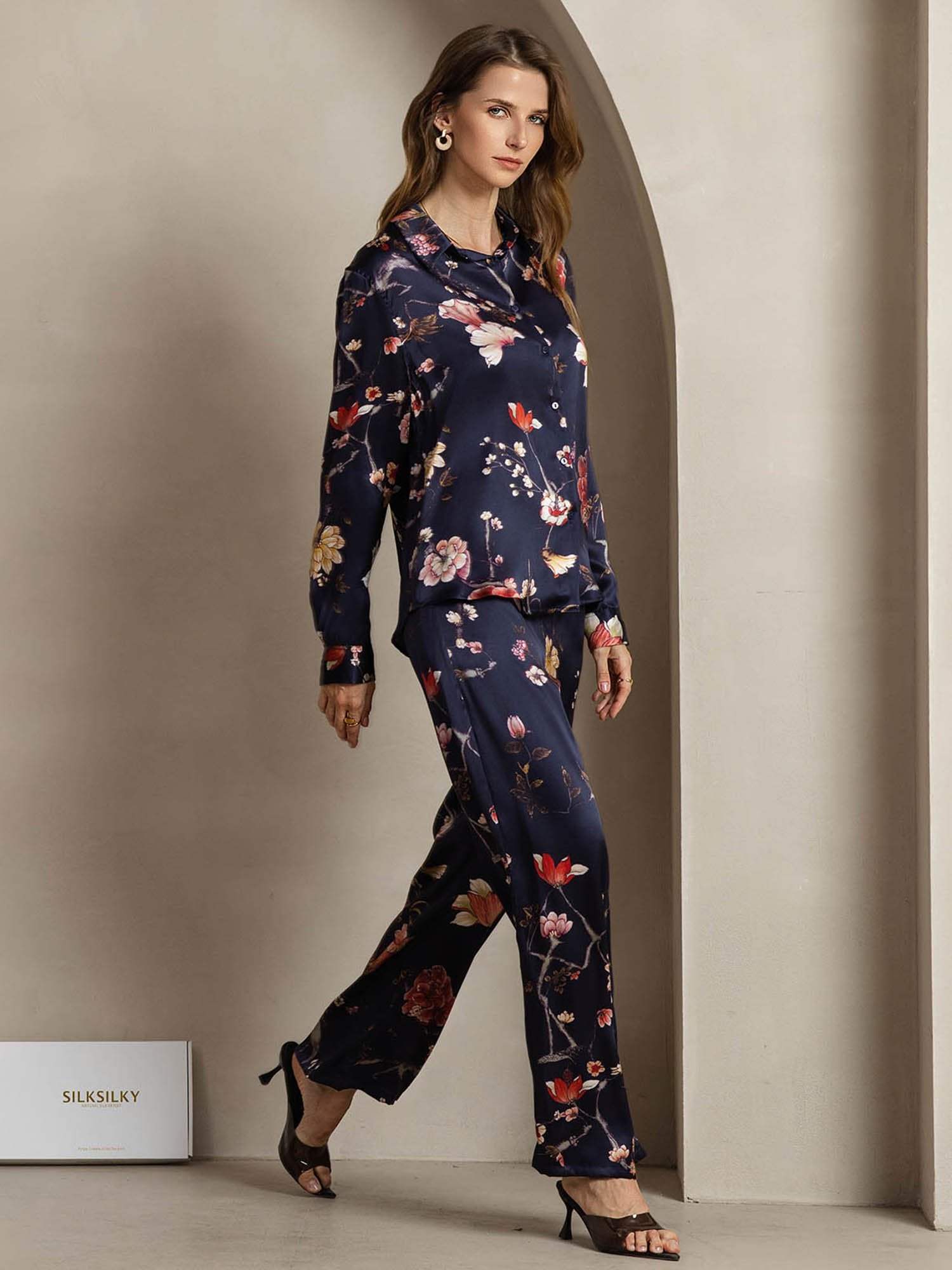 [MarinBlommor] SilkSilky-SE 19Momme Silke Krage Women''s Outfit Sets 005