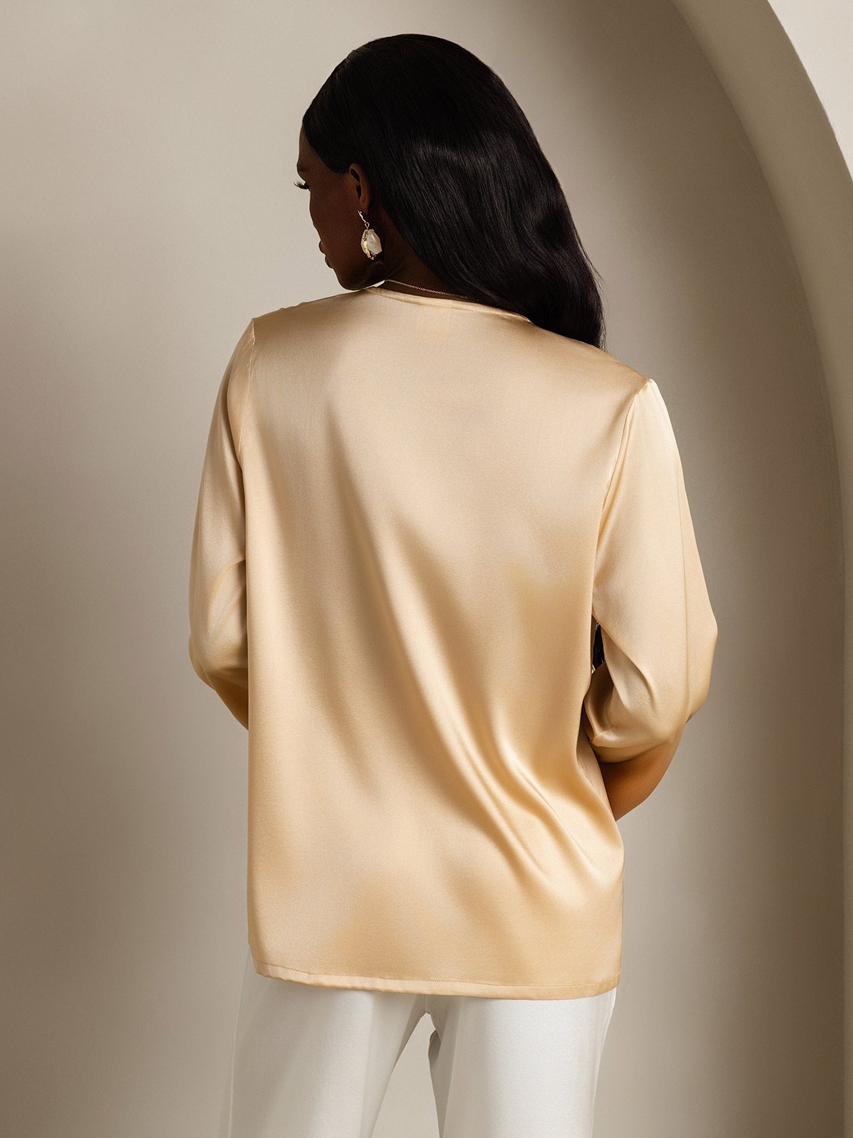 [Champagne] SilkSilky-SE 19Momme Silke V-Hals Damskjorta 002