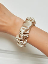 [Beige] SilkSilky-SE Scrunchie 001