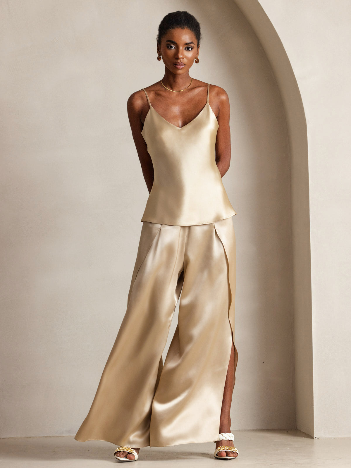 [Champagne] SilkSilky-SE Rent Silke V-Hals Cami Toppar 001