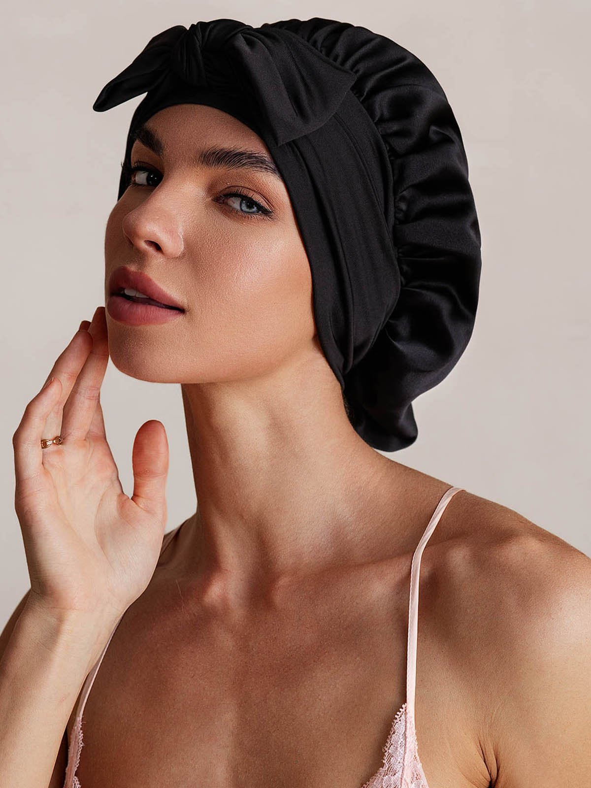 SilkSilky-SE Rent Silke Sleep Cap Svart 005