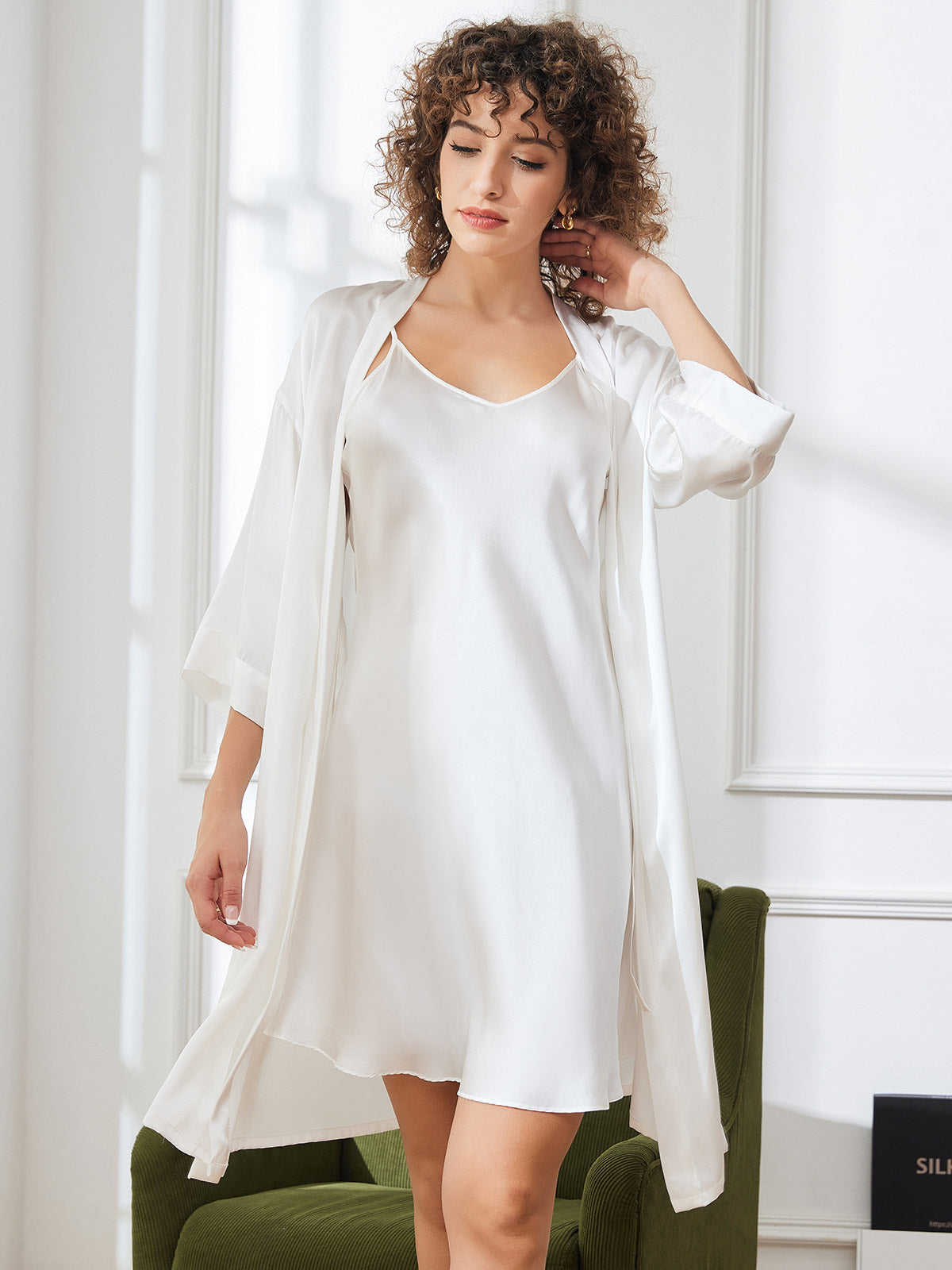 SilkSilky SE Rent Silke 3/4 Ärm Nightgown&Robe Set Vit 001