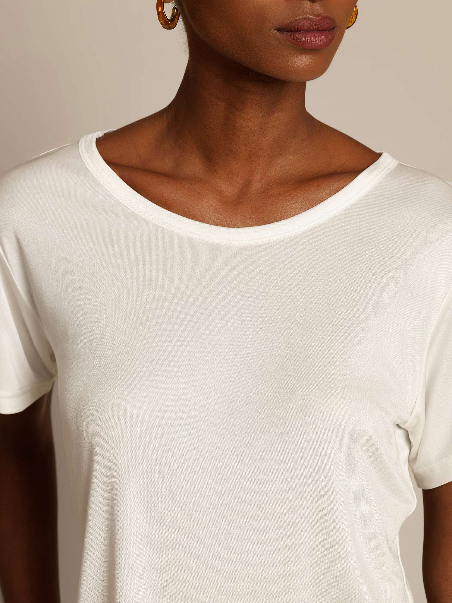 [Vit] SilkSilky-SE Silke Stickad Womens T-Shirt 004,