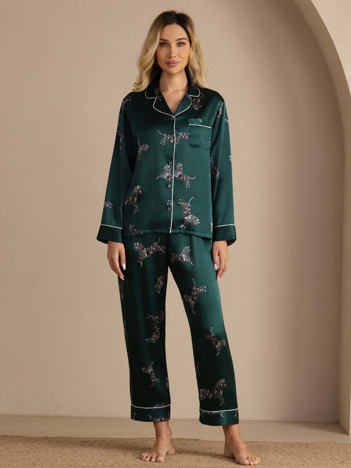 [Smaragd Zebra] SilkSilky-SE Long Sleeve Lapel Collar Dam Pyjama 001