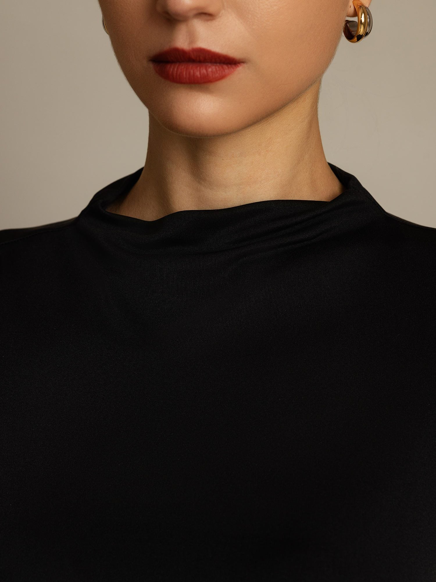 [Svart] SilkSilky-SE Rent Silke Krage Dam T-Shirt 004