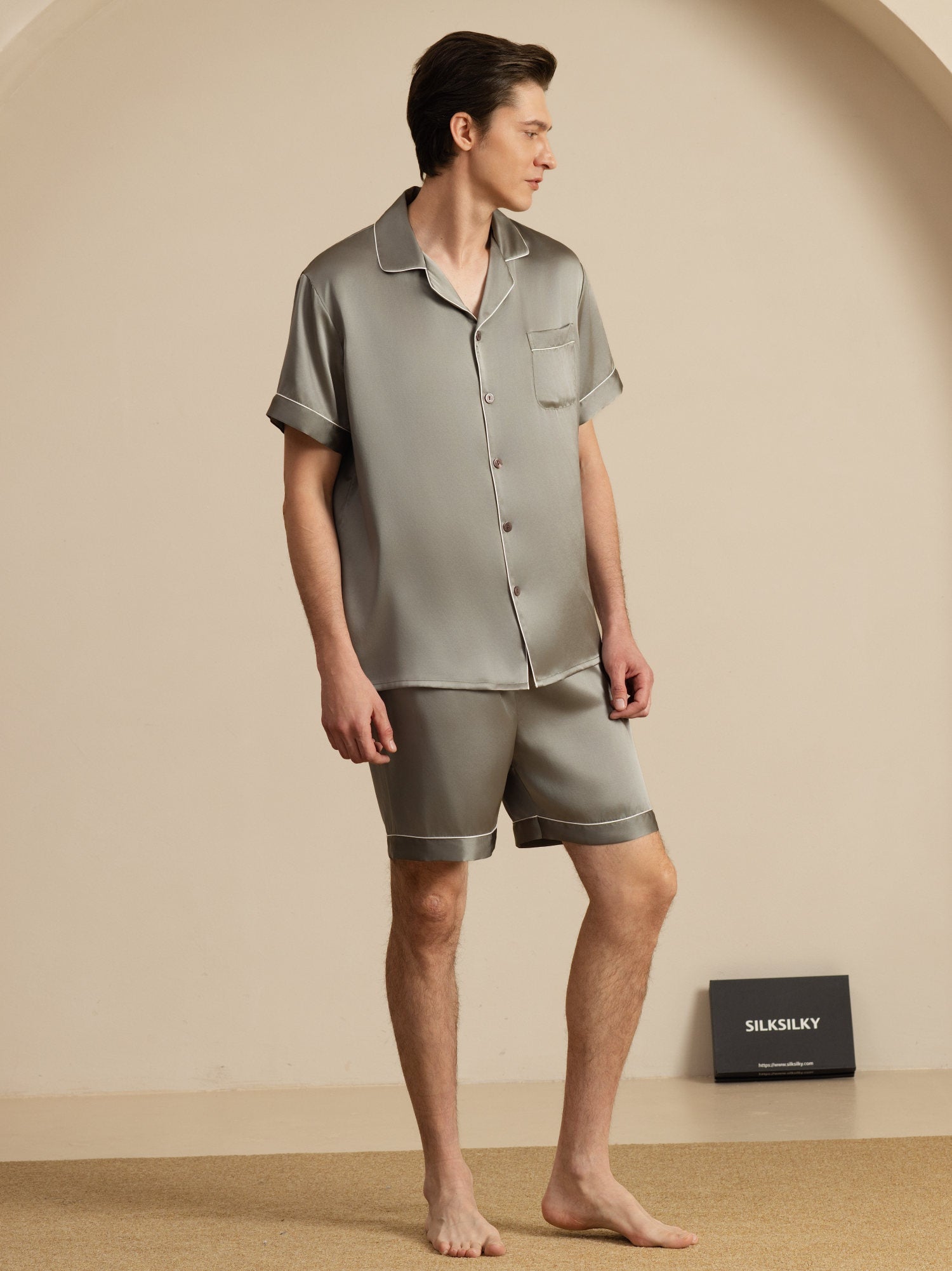 [Grågrön] SilkSilky-SE Kort Ärm Notchkrage Herr Pyjama 003