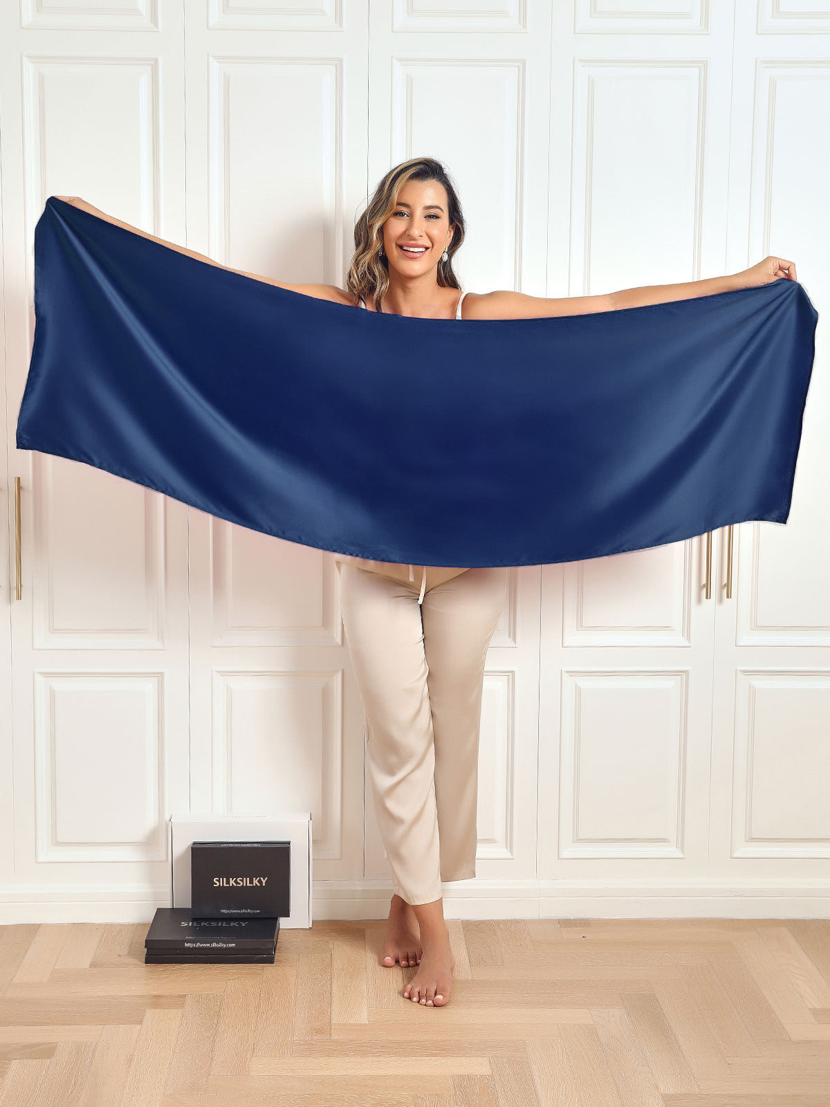 SilkSilky-SE Rent Silke Scarf Mörkblå 002