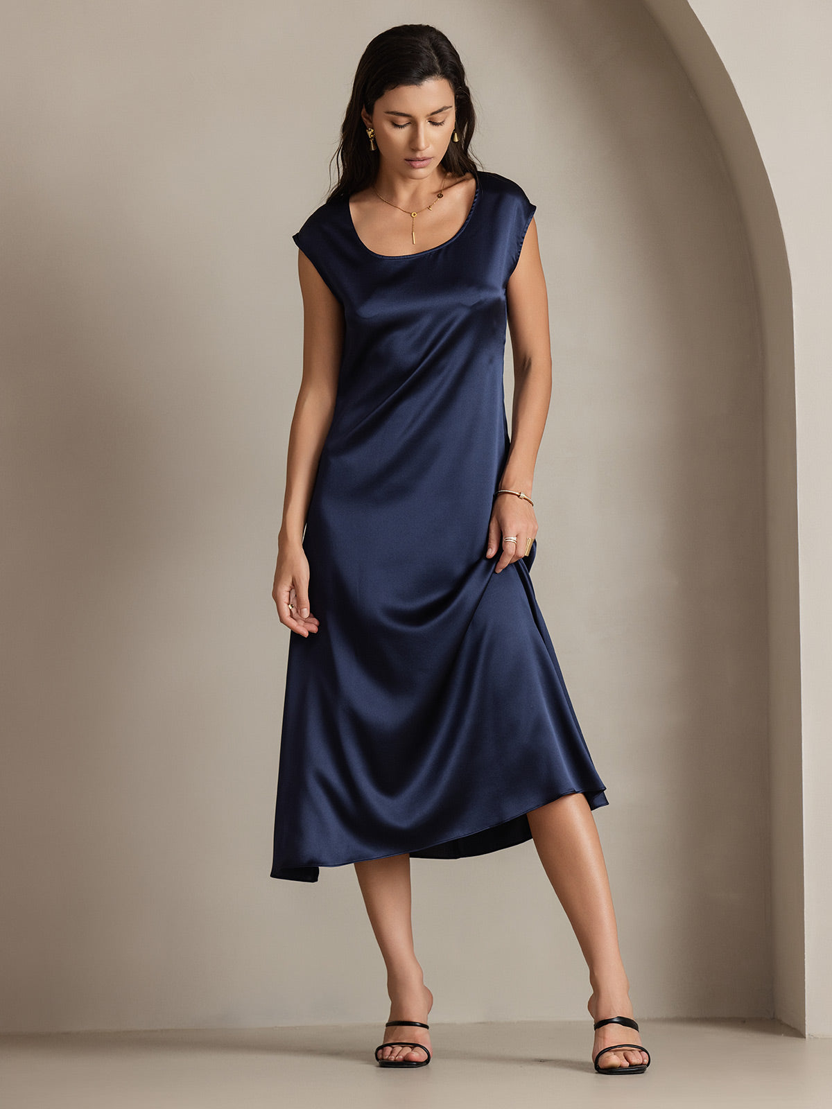 SilkSilky-SE 19Momme Silke Ärmlös Dress Mörkblå 004