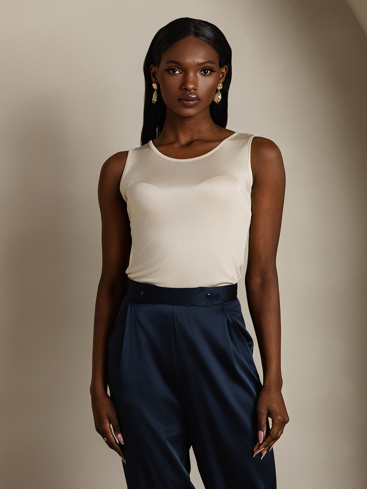 [Beige] SilkSilky-SE Silke Stickad Ärmlös Round Neck Dam T-Shirt 005