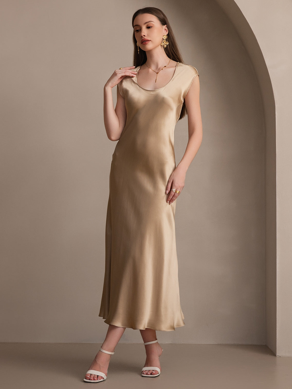 SilkSilky-SE 19Momme Silke Ärmlös Dress Champagne 006