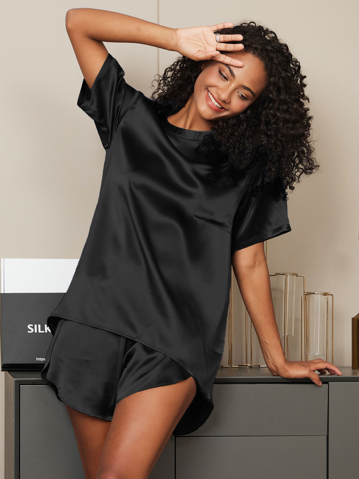 SilkSilky-SE Rent Silke Kort Ärm Womens Pajamas Svart 004