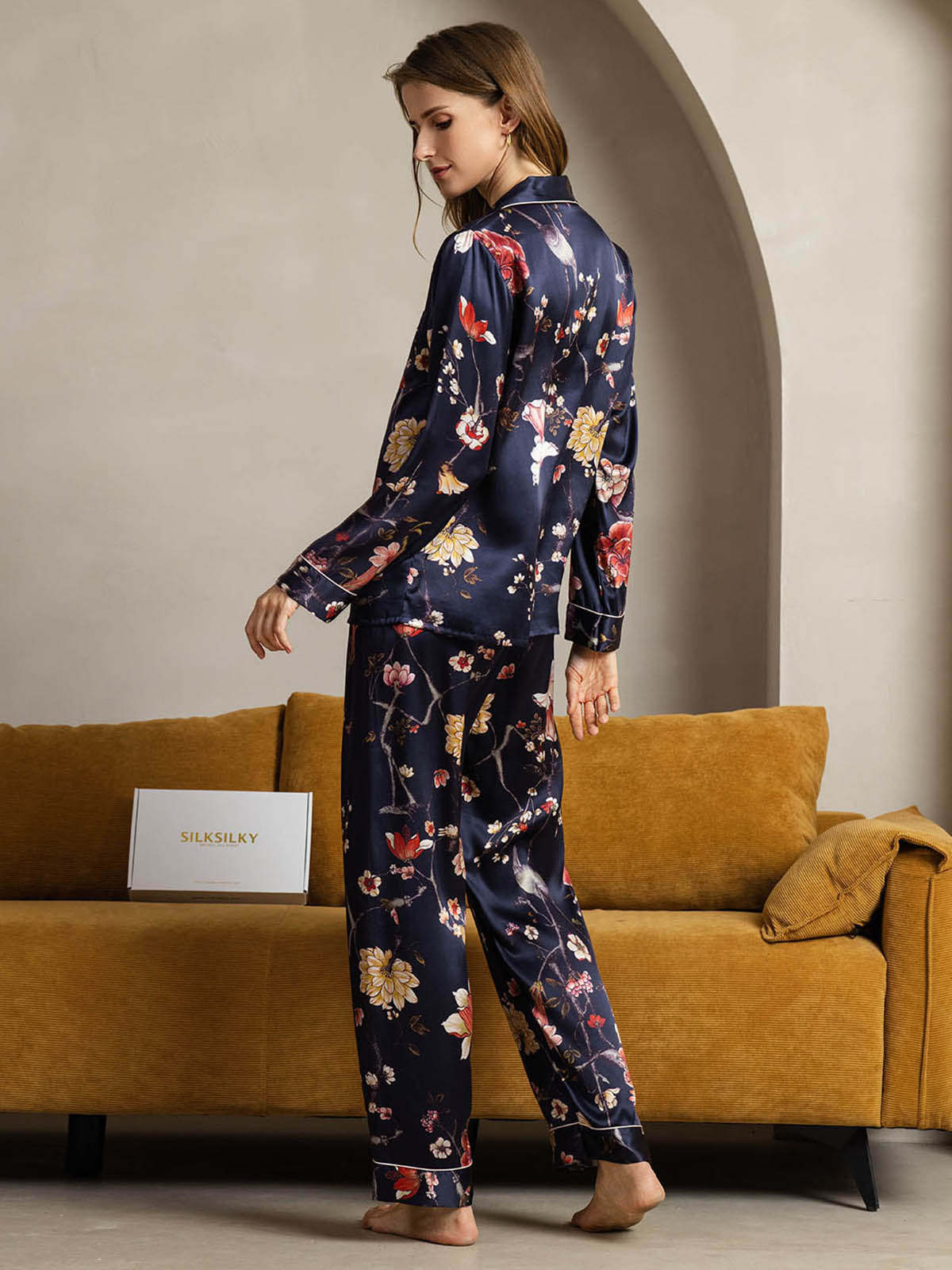 [Marin Blommor] SilkSilky-SE Rent Silke Womens Pajamas 002