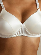 [Vit] SilkSilky-SE Behå 004