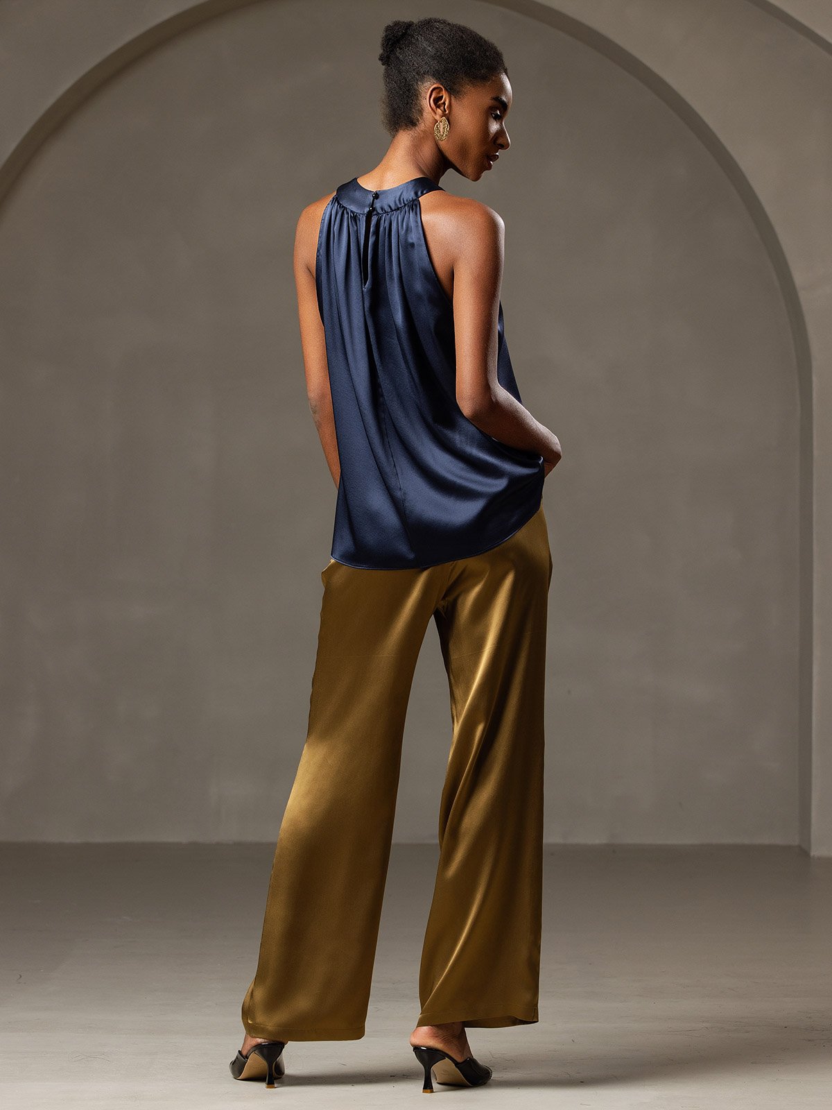 [Mörkblå] SilkSilky-SE Sleeveless Halter Dam T-Shirt 002