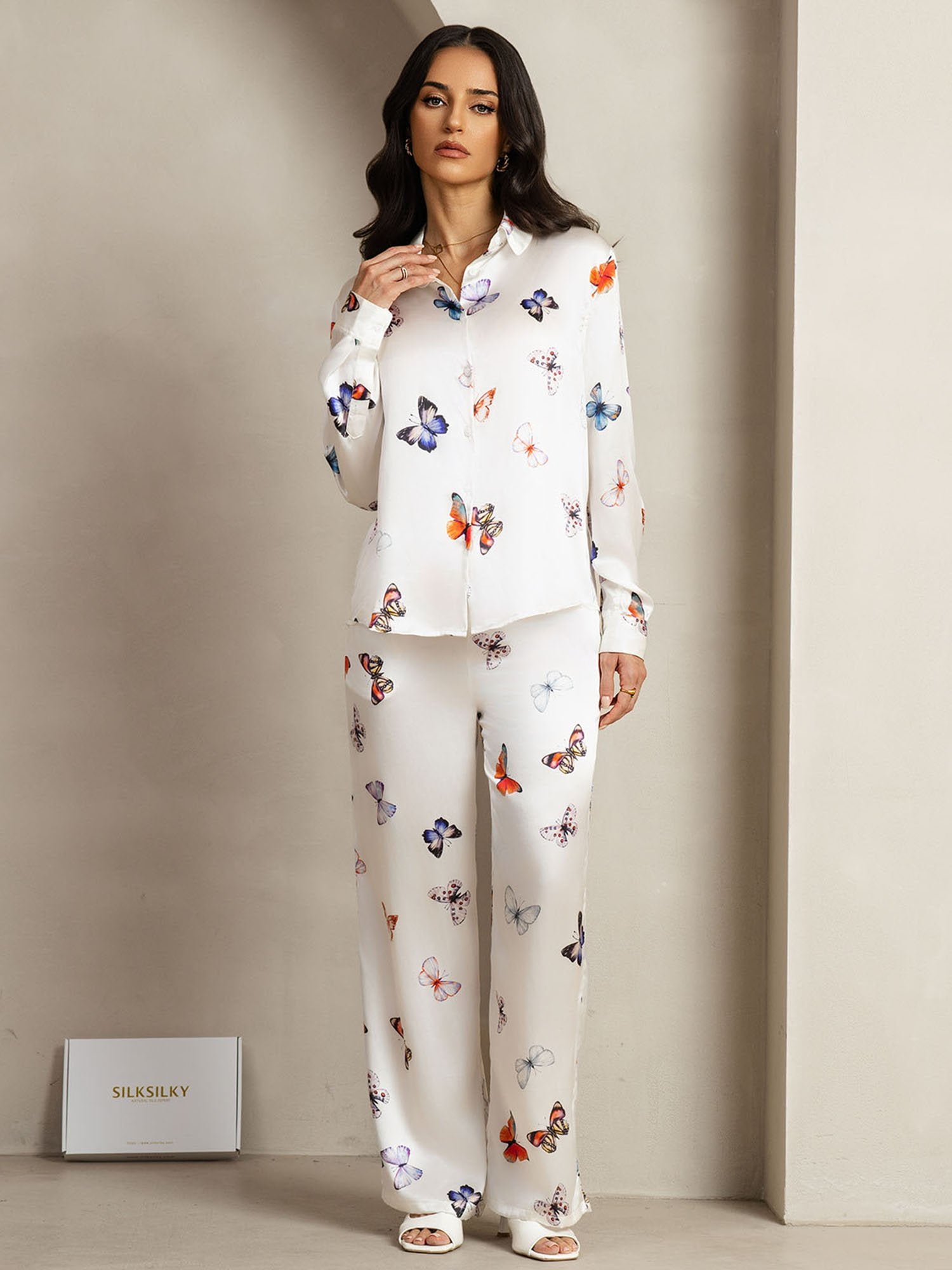 [VitFjäril] SilkSilky-SE 19Momme Silke Krage Women''s Outfit Sets 001
