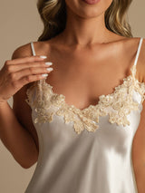 [Vit] SilkSilky-SE Spaghetti Strap V Neck Nattlinne 004