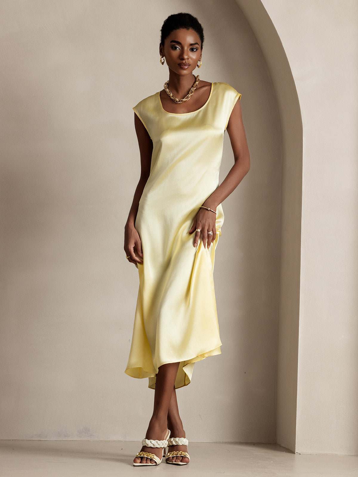SilkSilky-SE 19Momme Silke Ärmlös Dress Ljusgul 001