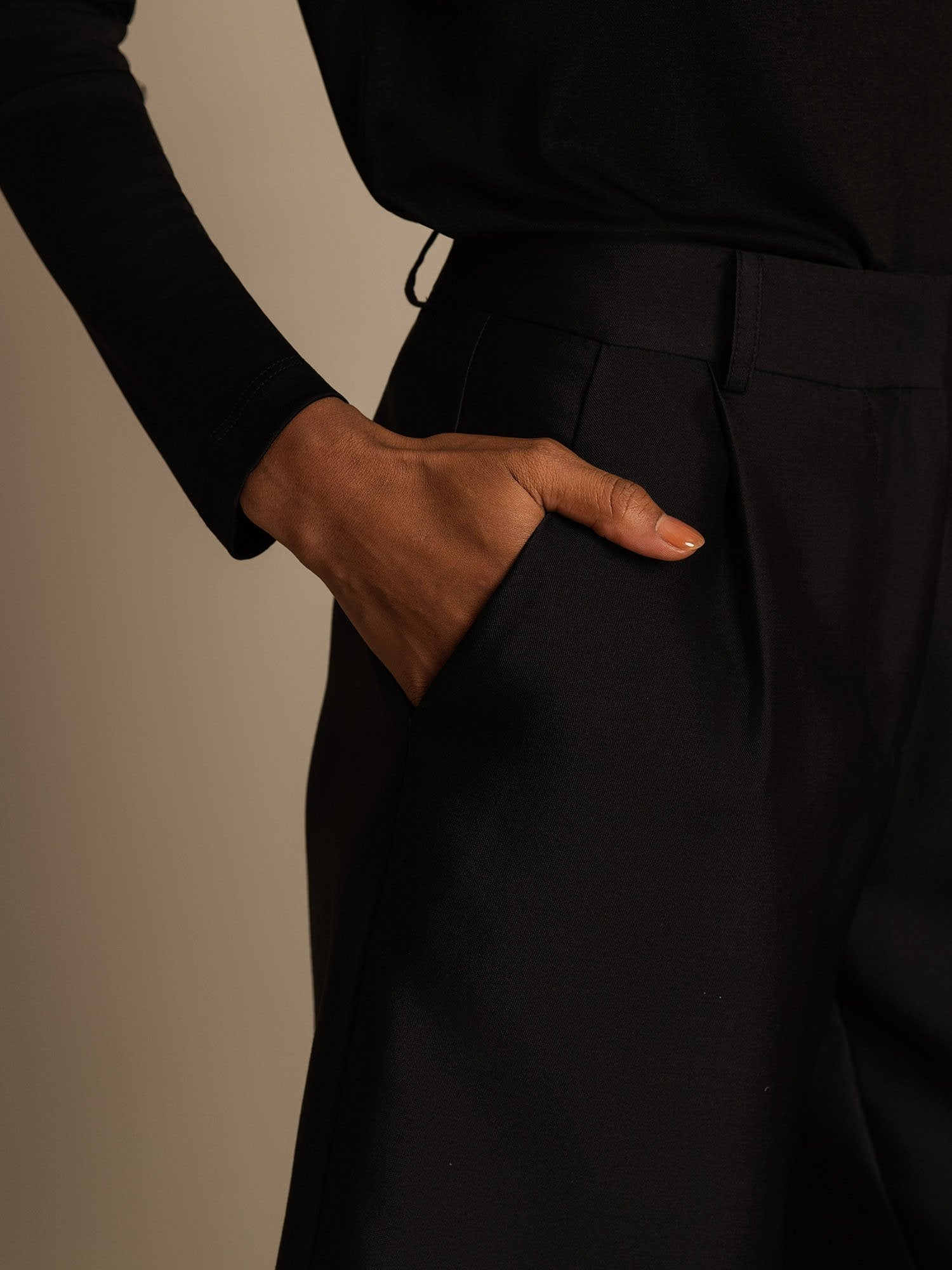 [Svart] SilkSilky-SE 32Momme Silk-Wool Blend Womens Shorts 004,