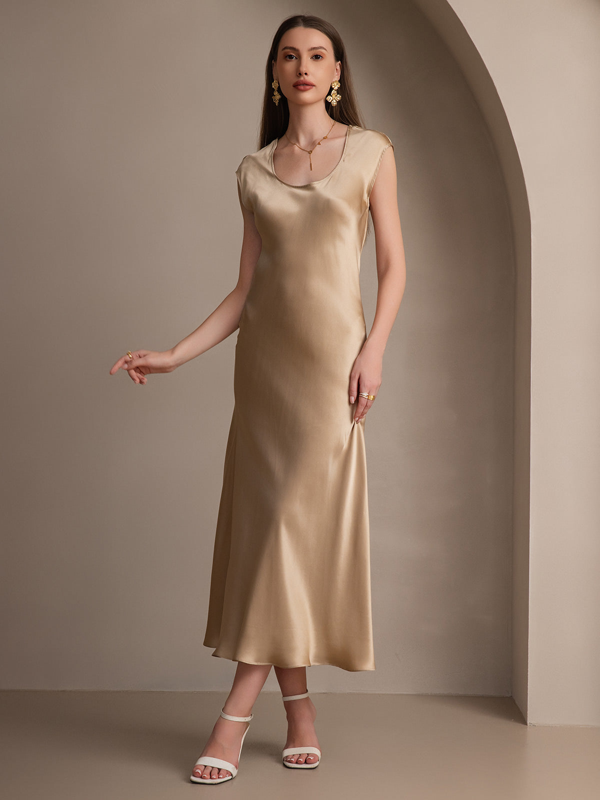 SilkSilky-SE 19Momme Silke Ärmlös Dress Champagne 004