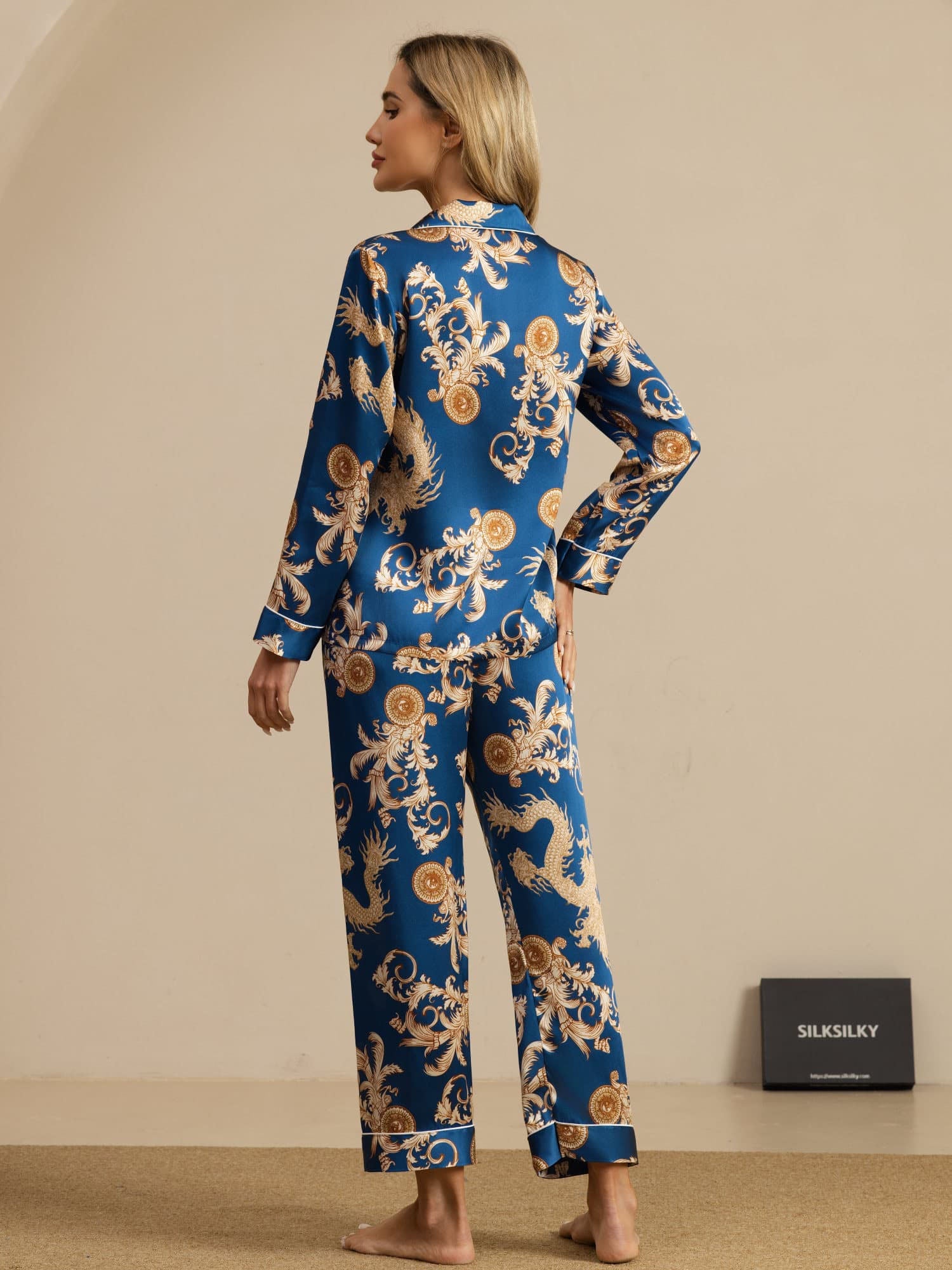 [Navy Drake] SilkSilky-SE Long Sleeve Lapel Collar Dam Pyjama 002
